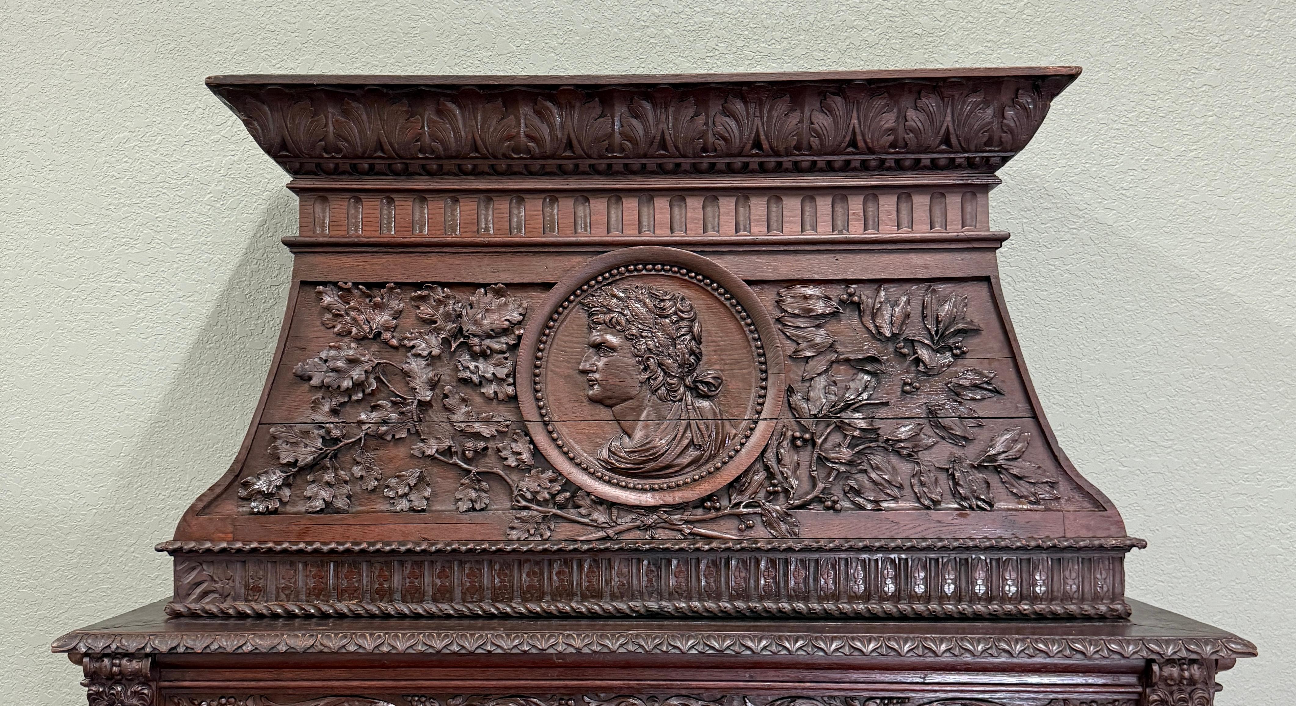 Antique French, cornice per caminetto rinascimentale in quercia intagliata del XIX secolo in vendita 3