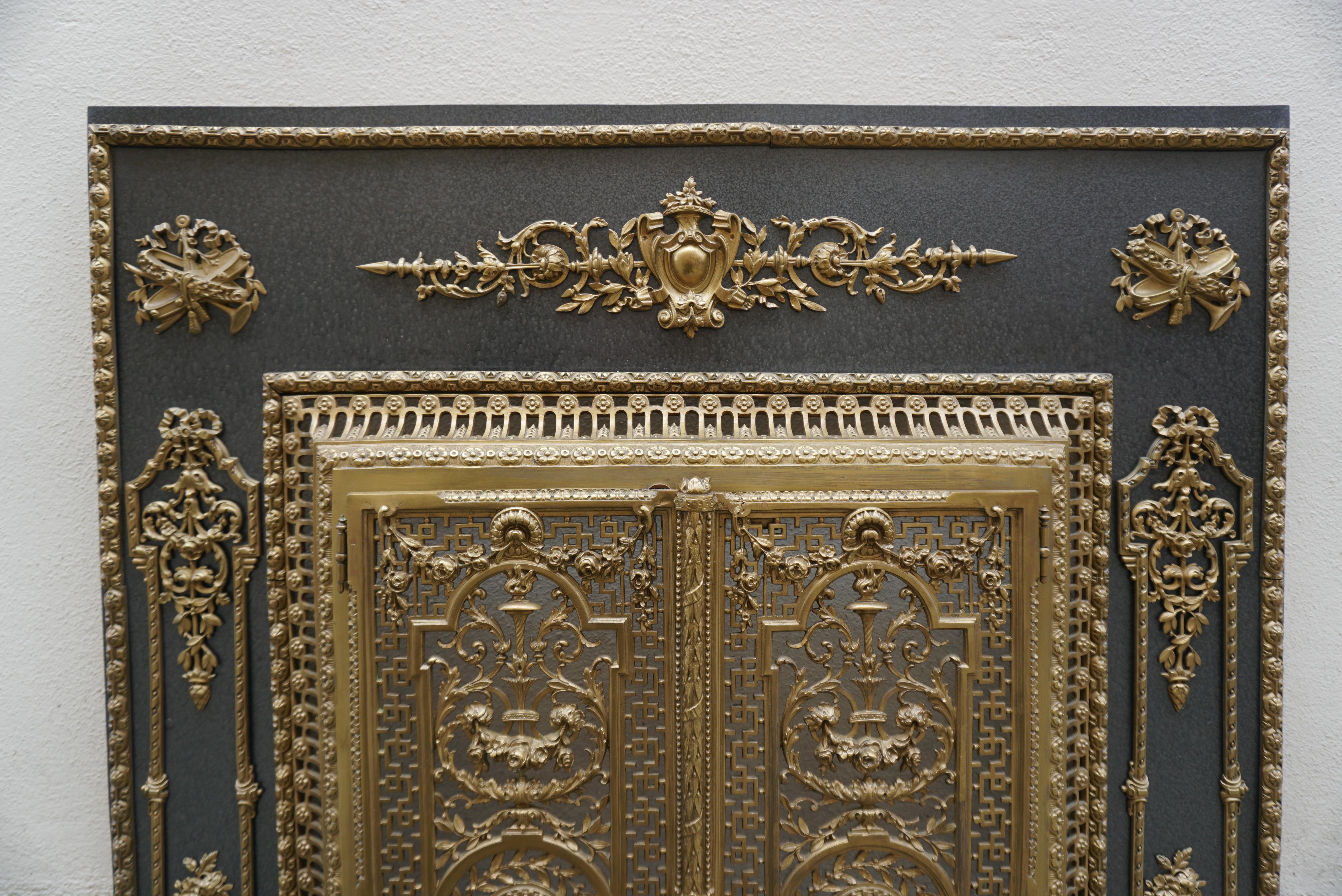 Revestimiento de chimenea Antique French en Bueno estado para la venta en Antwerp, BE