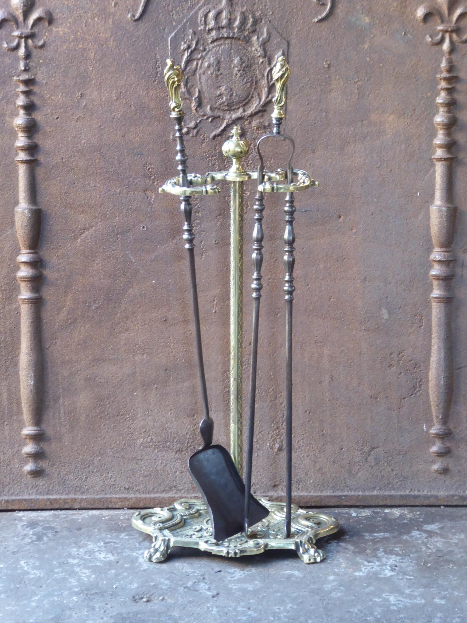 Antiguos utensilios franceses para la chimenea o el fuego, Siglo XIX Napoleón III en venta