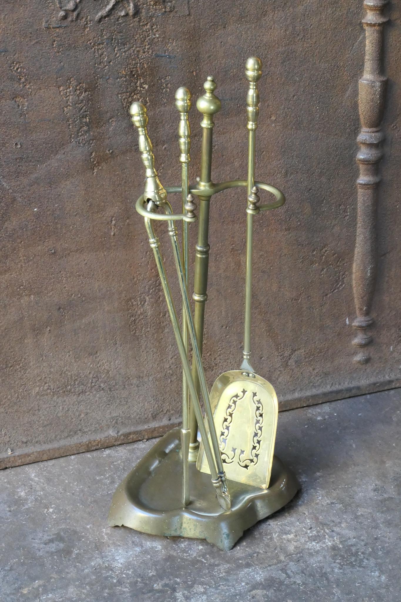 Laiton Outils ou outils de cheminée français anciens, 19ème siècle en vente