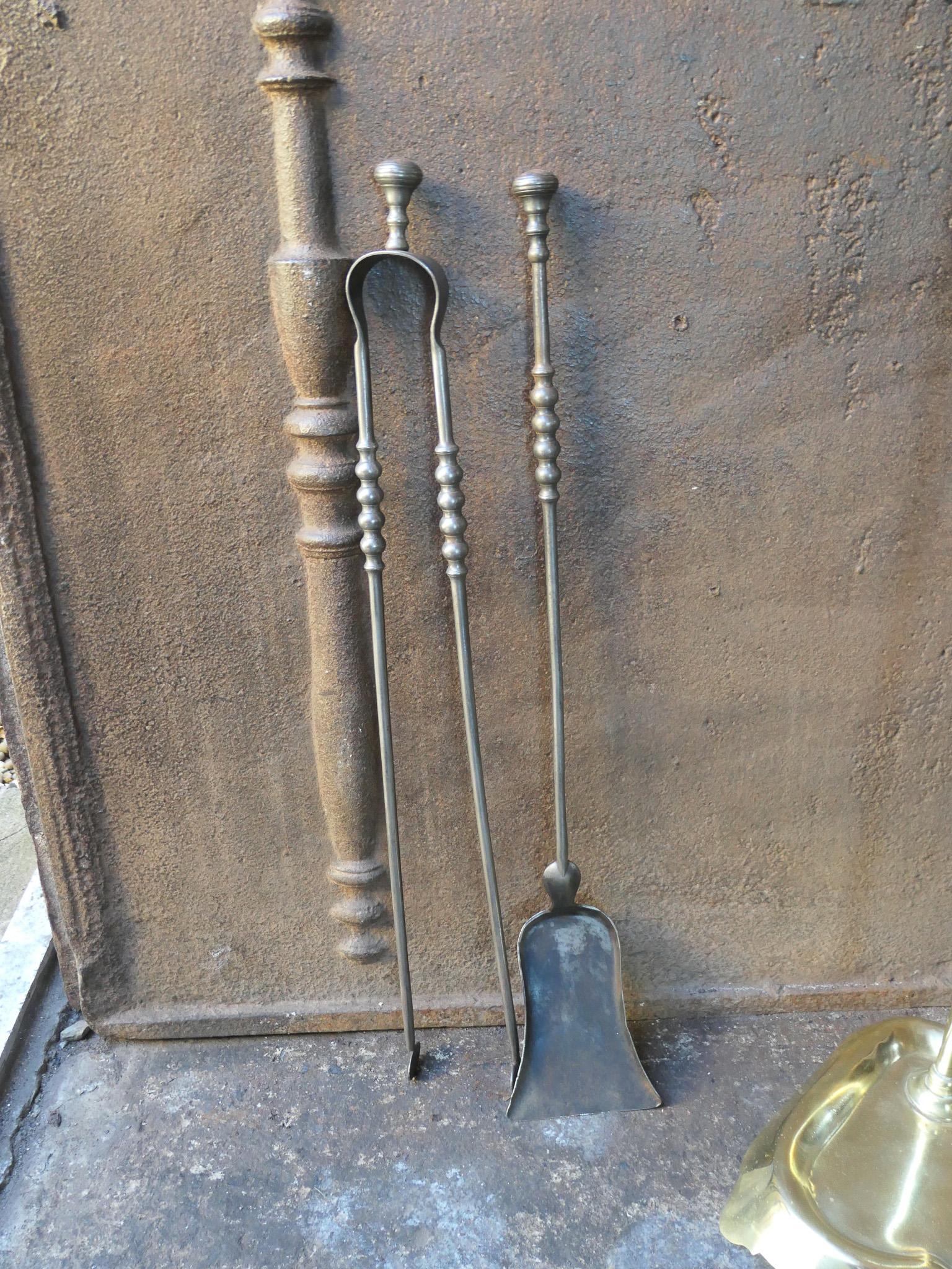 Outils de cheminée ou outils à feu français anciens, 19e siècle en vente 1