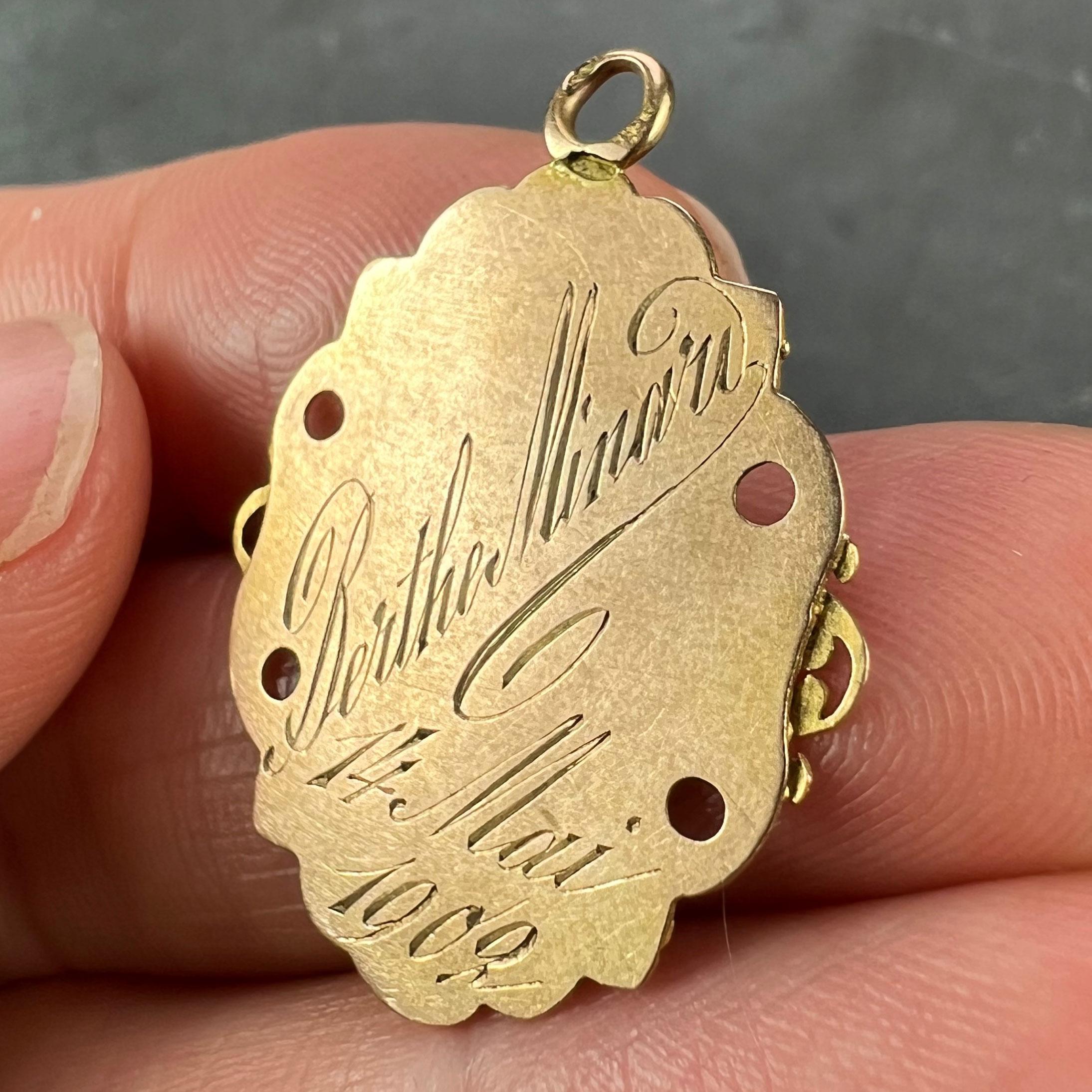 Ancien pendentif breloque de la première communion française en or jaune, rose et blanc 18 carats en vente 4