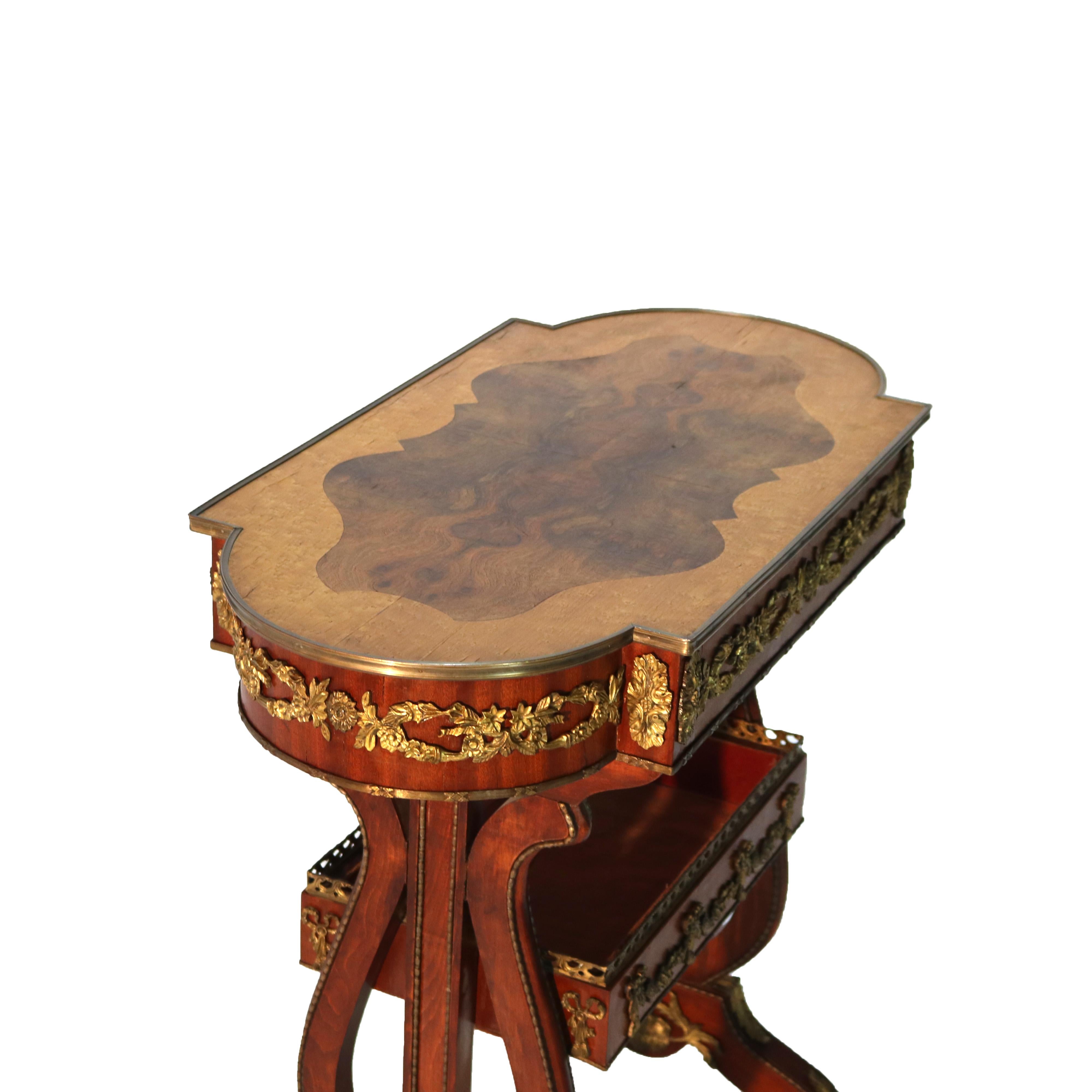 Table de service ancienne en acajou flammé, érable moucheté et bronze doré C1920 en vente 9