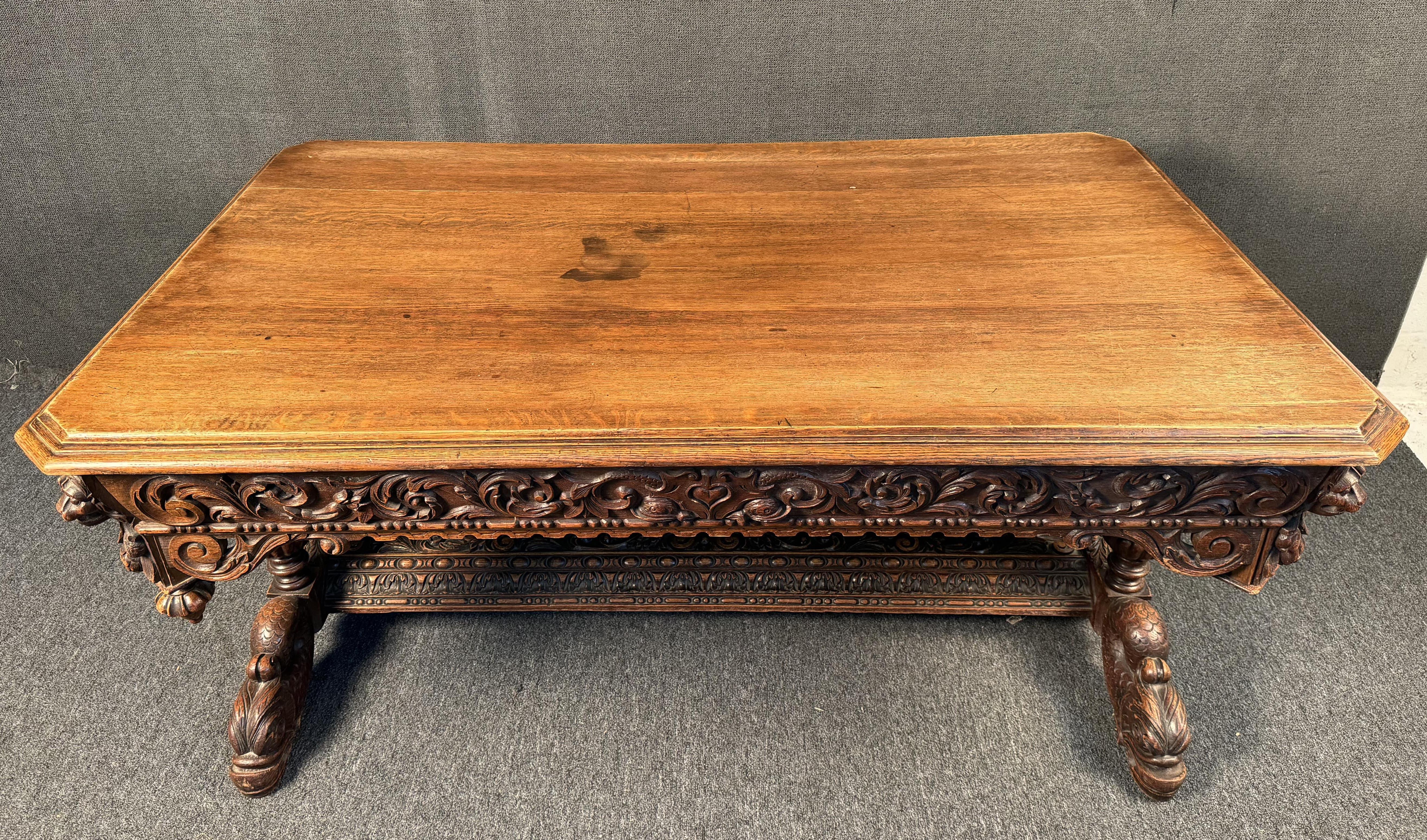 Victorien Ancienne table de salle à manger française en Oak Flemish en vente