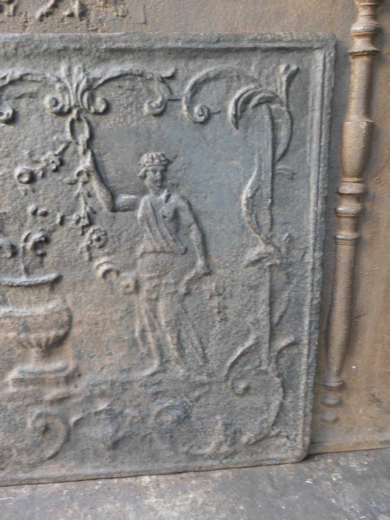 Antique French 'Flora' Fireback / Backsplash, XVIII-XIX secolo in vendita 3
