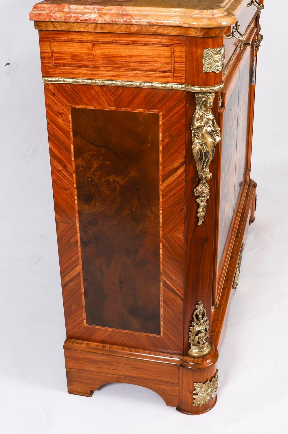 Antique French Intarsio floreale con bordo in marmo Circa 1900 in vendita 12