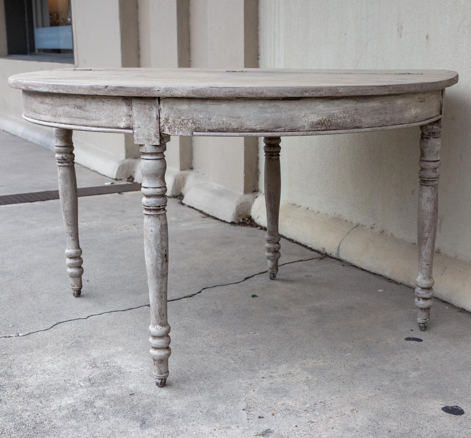 Antique French Console Demi-lune pieghevole e tavolo rotondo in finitura greige 5