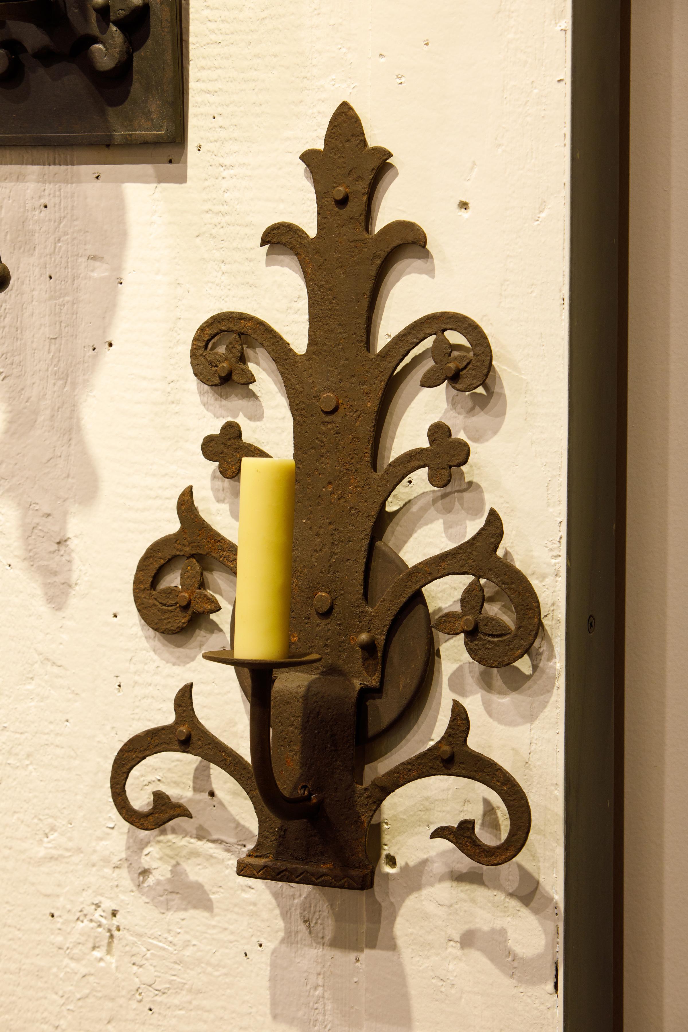 Early 20th Century Antique French Forged Ironwork Sconce For Sale