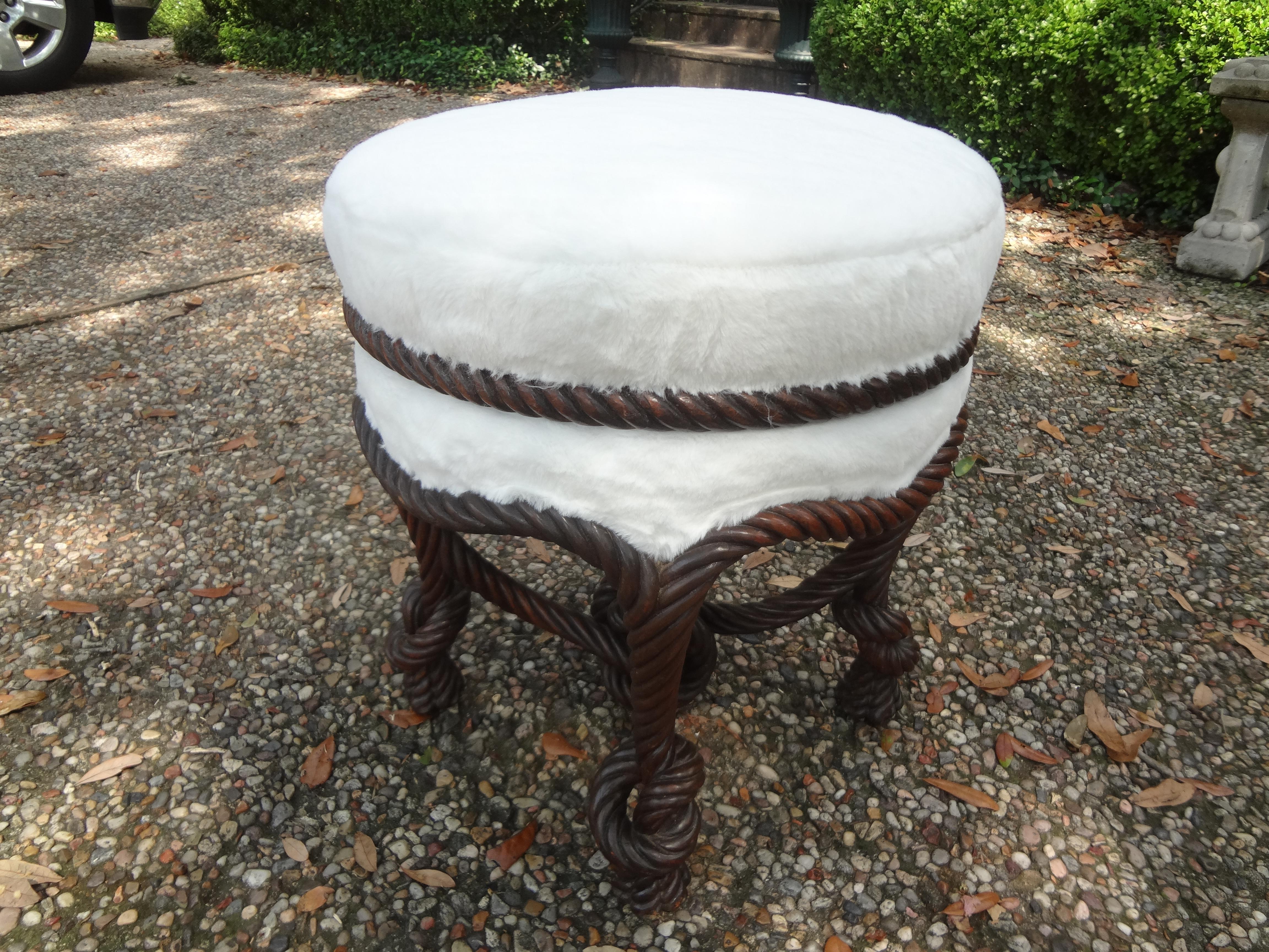 Ancienne Ottomane française à corde nouée et glands de style Doier en vente 4