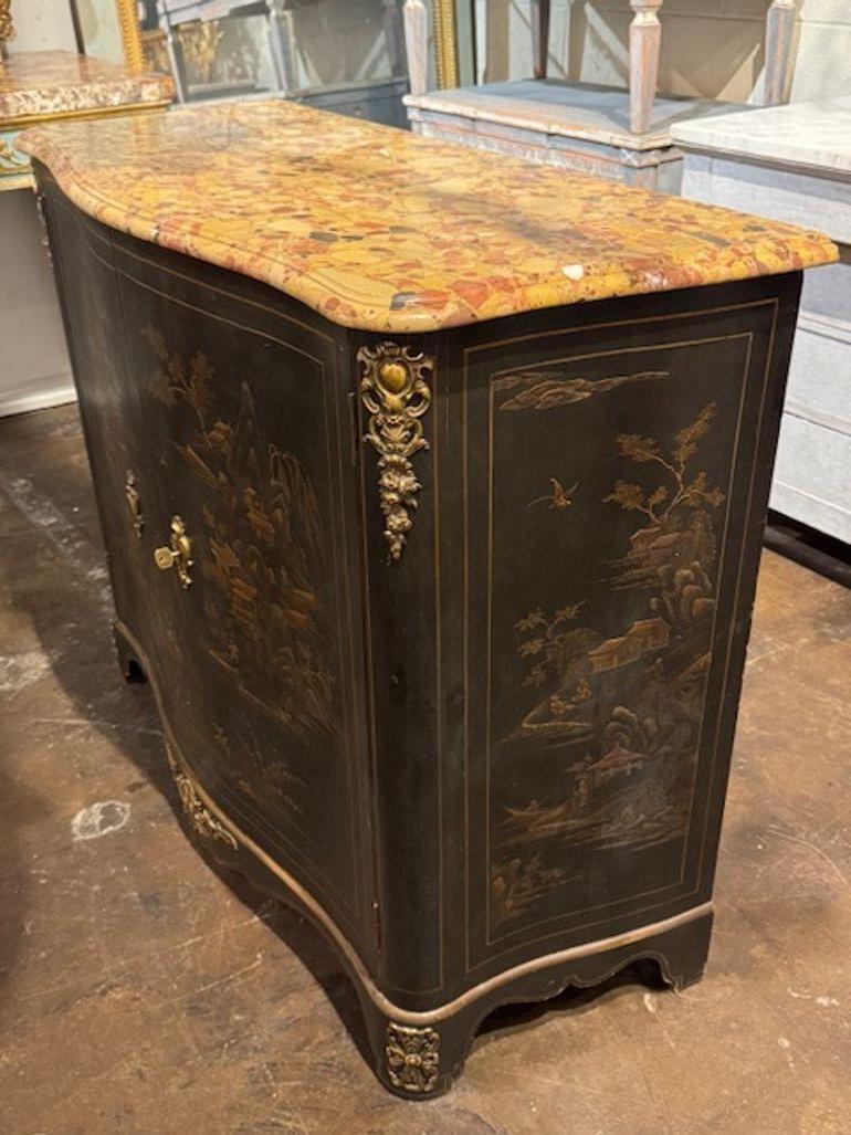 Armario Antiguo Estilo Maison Jansen Francés con Diseño de Chinoiserie en venta 2