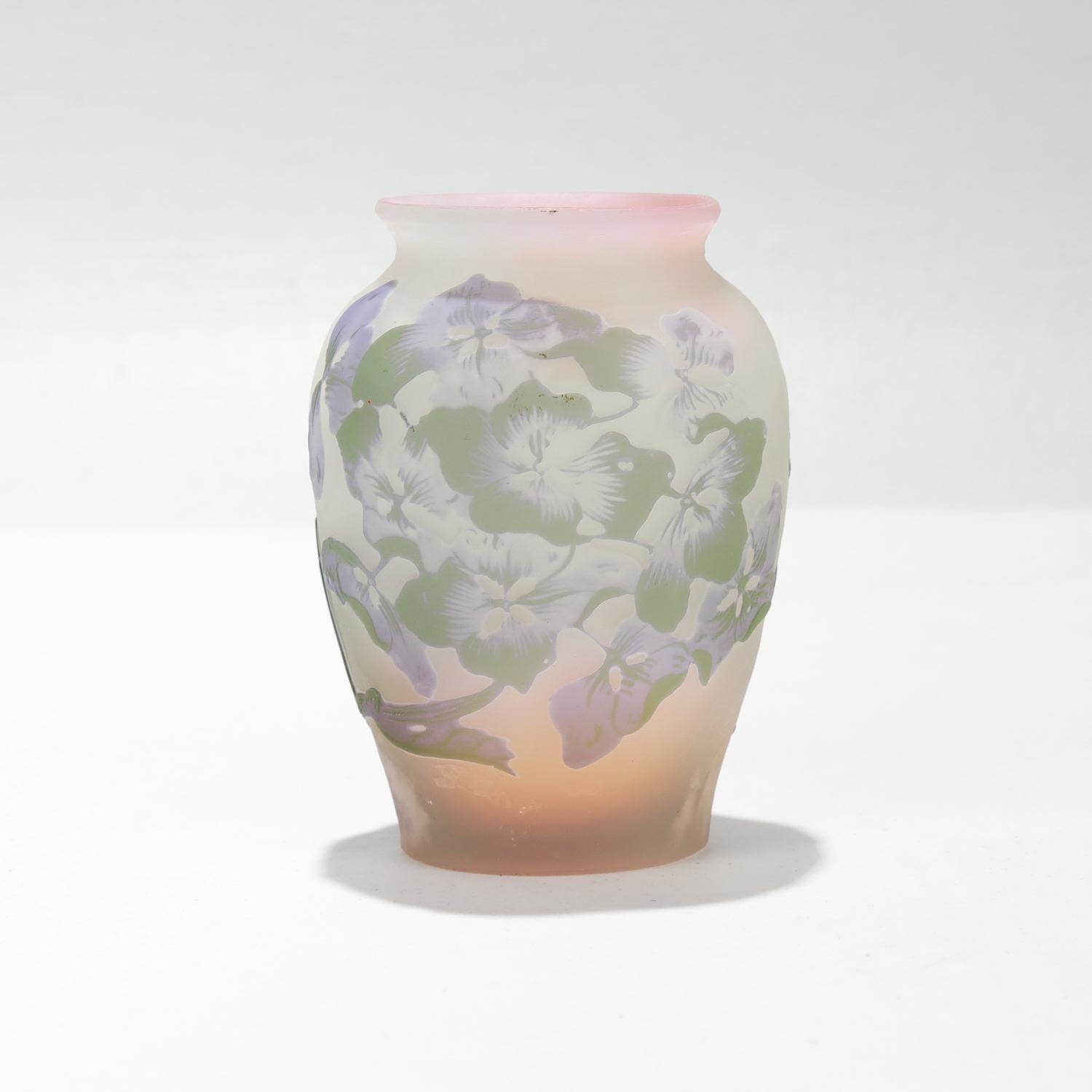 Antique French Gallé Art Nouveau Pink Cameo Art Glass Hydrangea Cabinet Vase In Good Condition For Sale In Philadelphia, PA