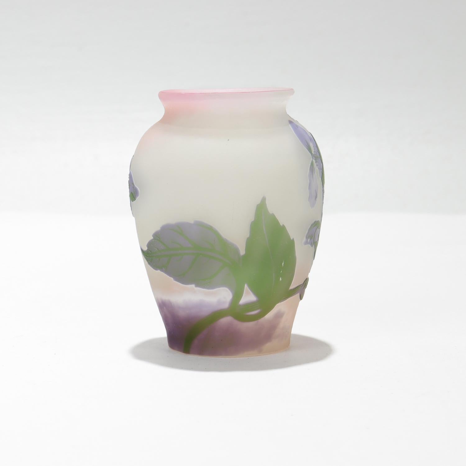 Antique French Gallé Art Nouveau Pink Cameo Art Glass Hydrangea Cabinet Vase For Sale 2