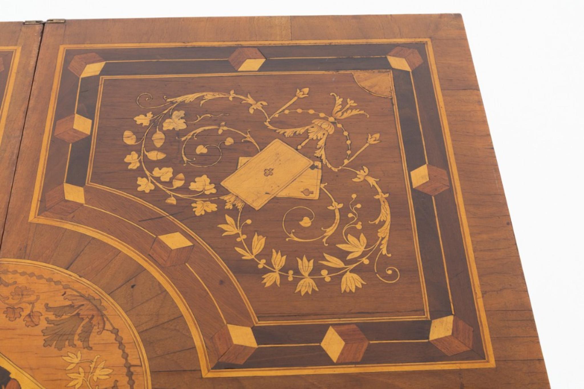 Noyer Antique French Games Table Marqueterie 1880 en vente