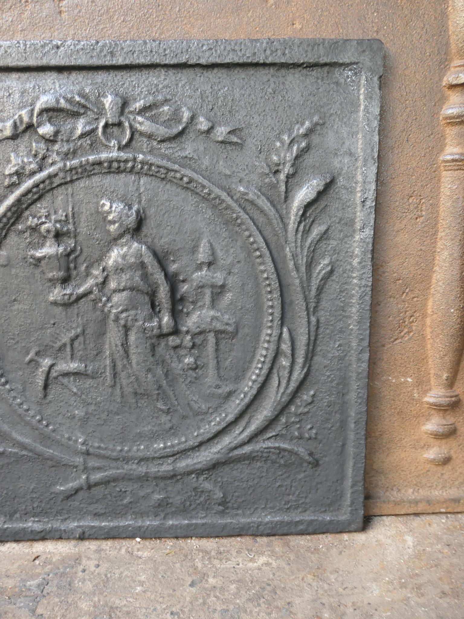 Plaque de cheminée française ancienne / crédence arrière, 18e - 19e siècle en vente 1