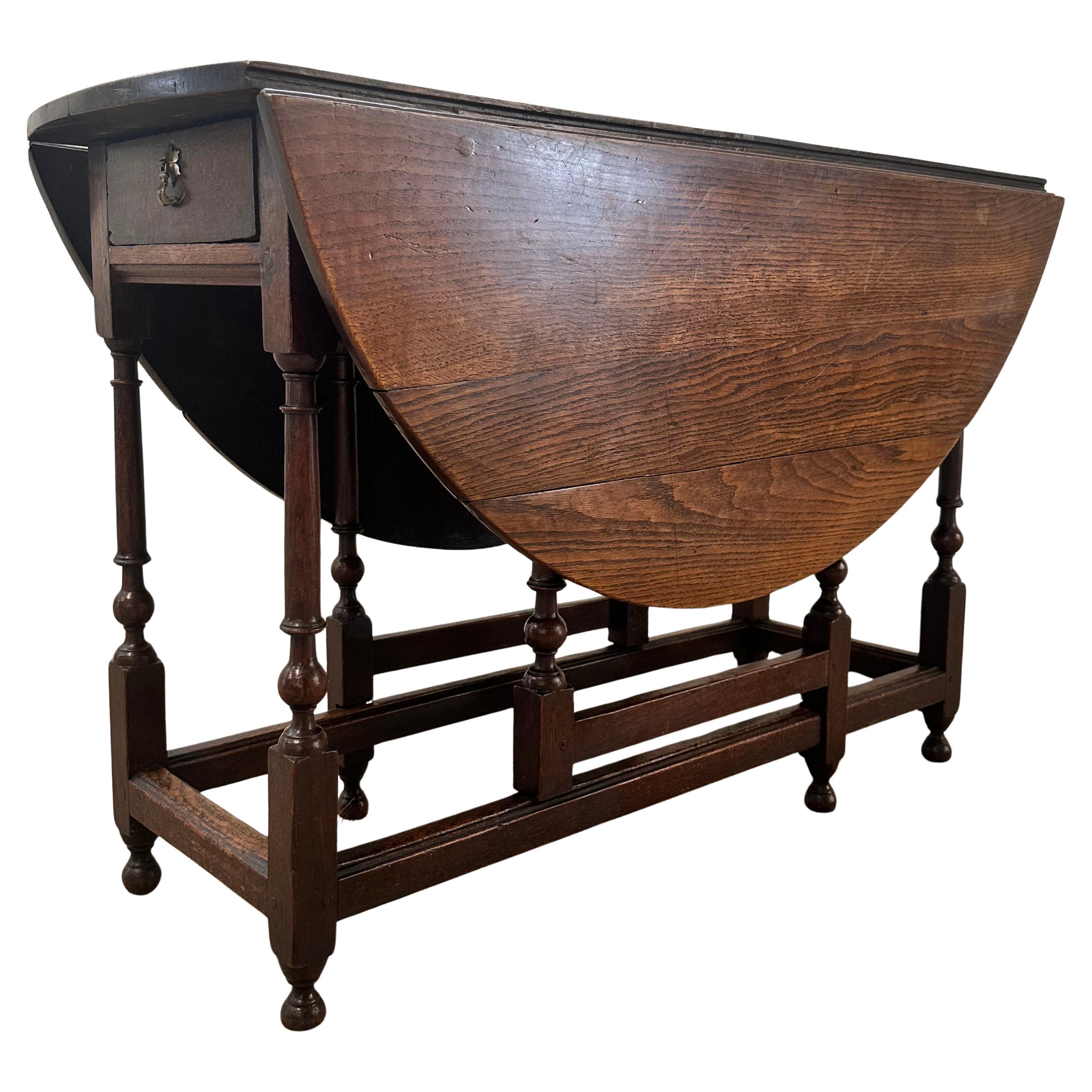Antique French Gateleg Table Oak C. 1870's en vente
