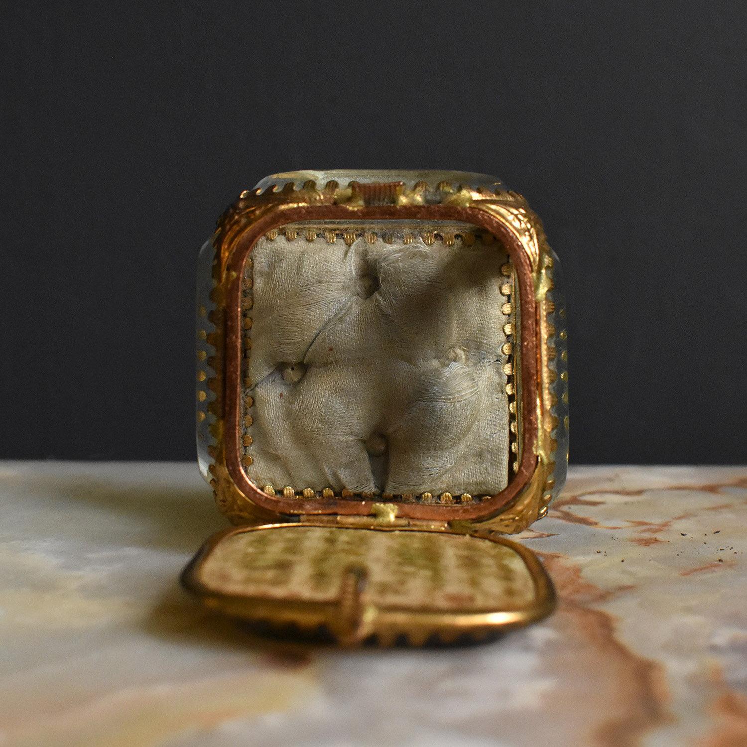 Antique French Gilt Brass and Cut Glass Souvenir Jewellery Casket, 19th Century For Sale 10