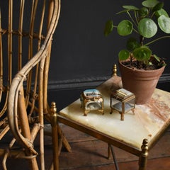 ANTIQUE BOITE A BIJOUX SOUVENIR EN LAITON DORE ET VERRE COULÉ, 19e SIÈCLE