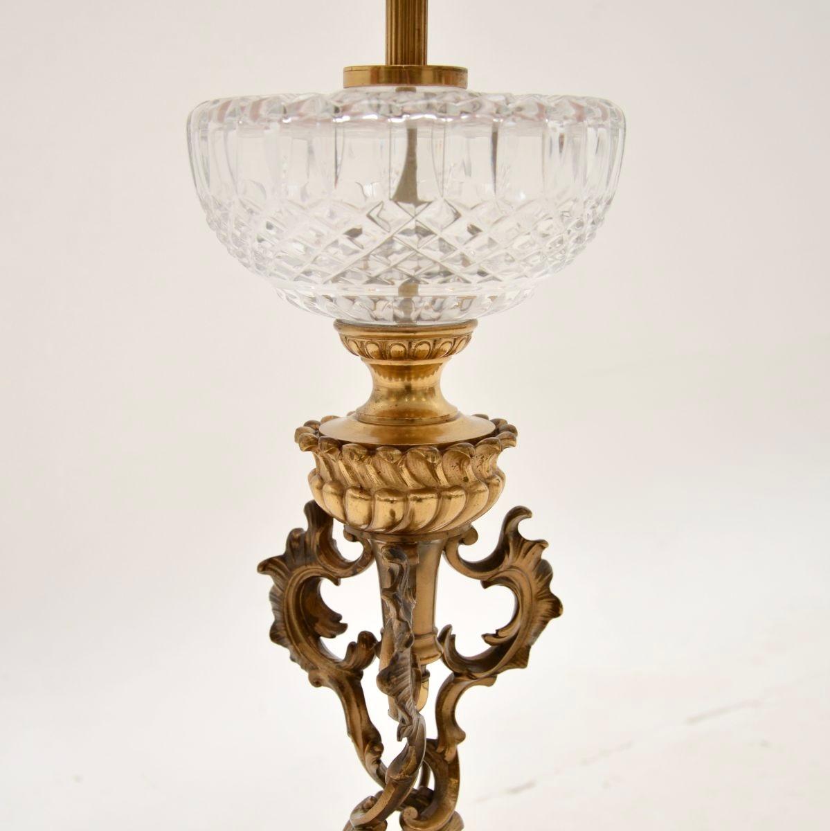 Antique French Gilt Bronze and Crystal Glass Table Lamp For Sale 1