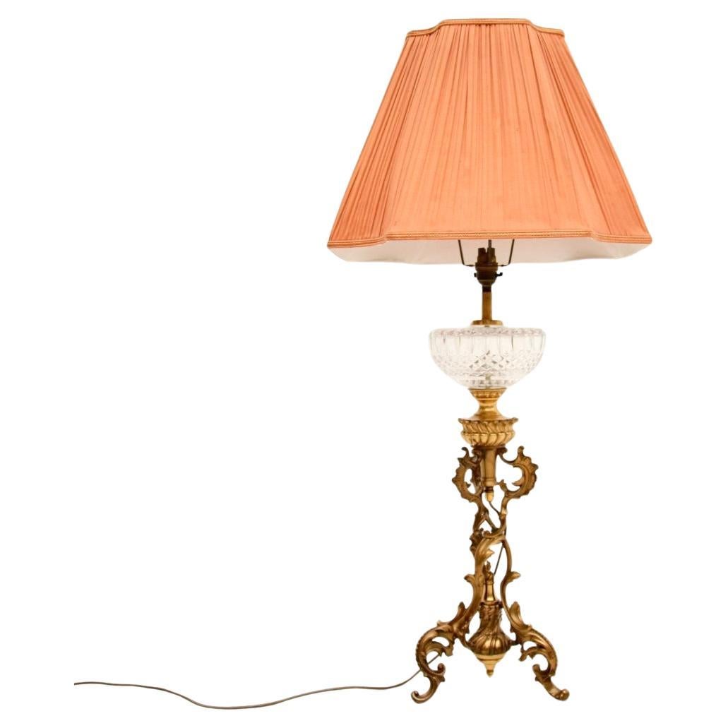 Lampe de table française ancienne en bronze doré et verre de cristal en vente