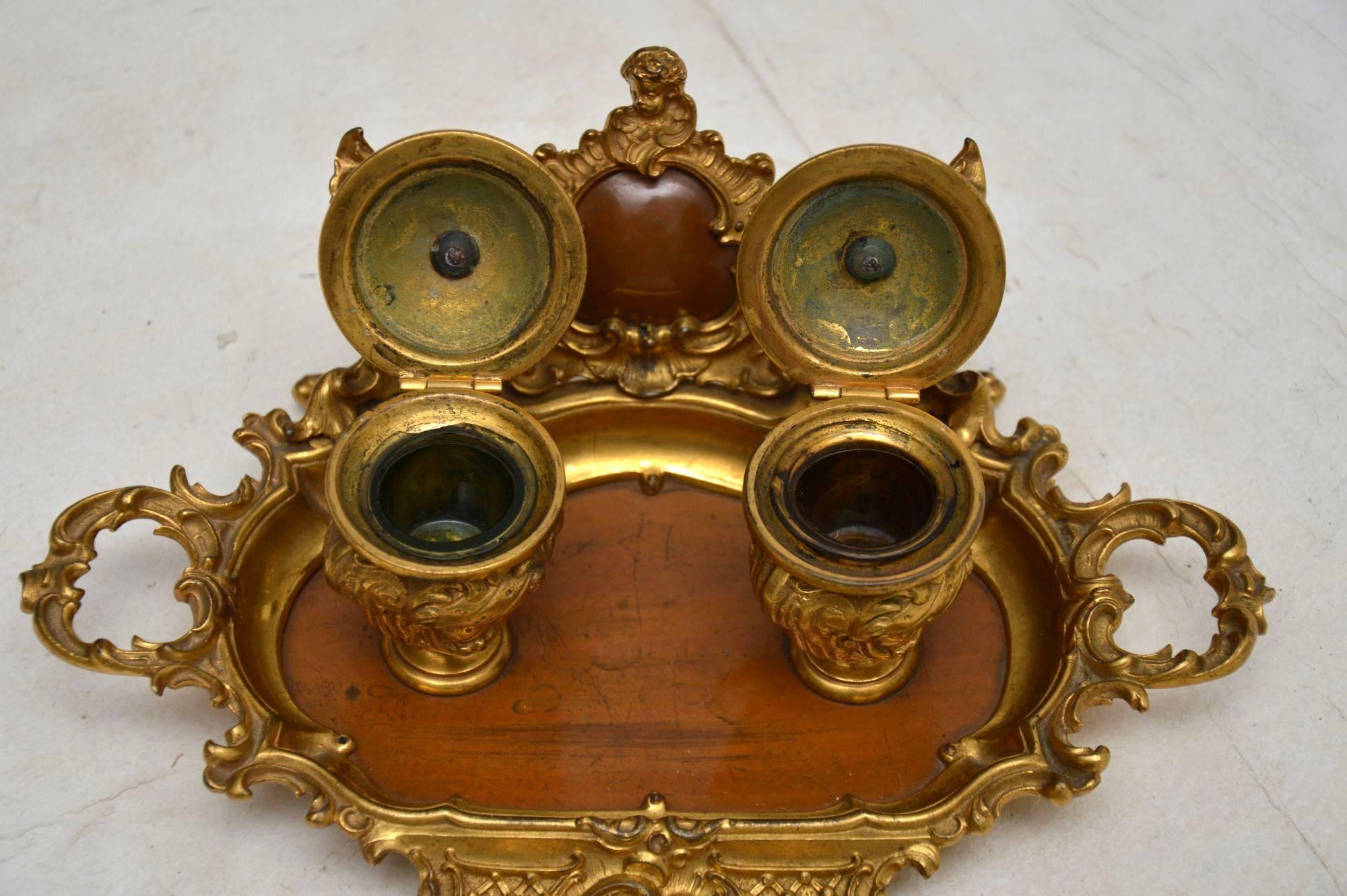 Antique French Gilt Bronze and Walnut Inkwell In Excellent Condition In London, GB