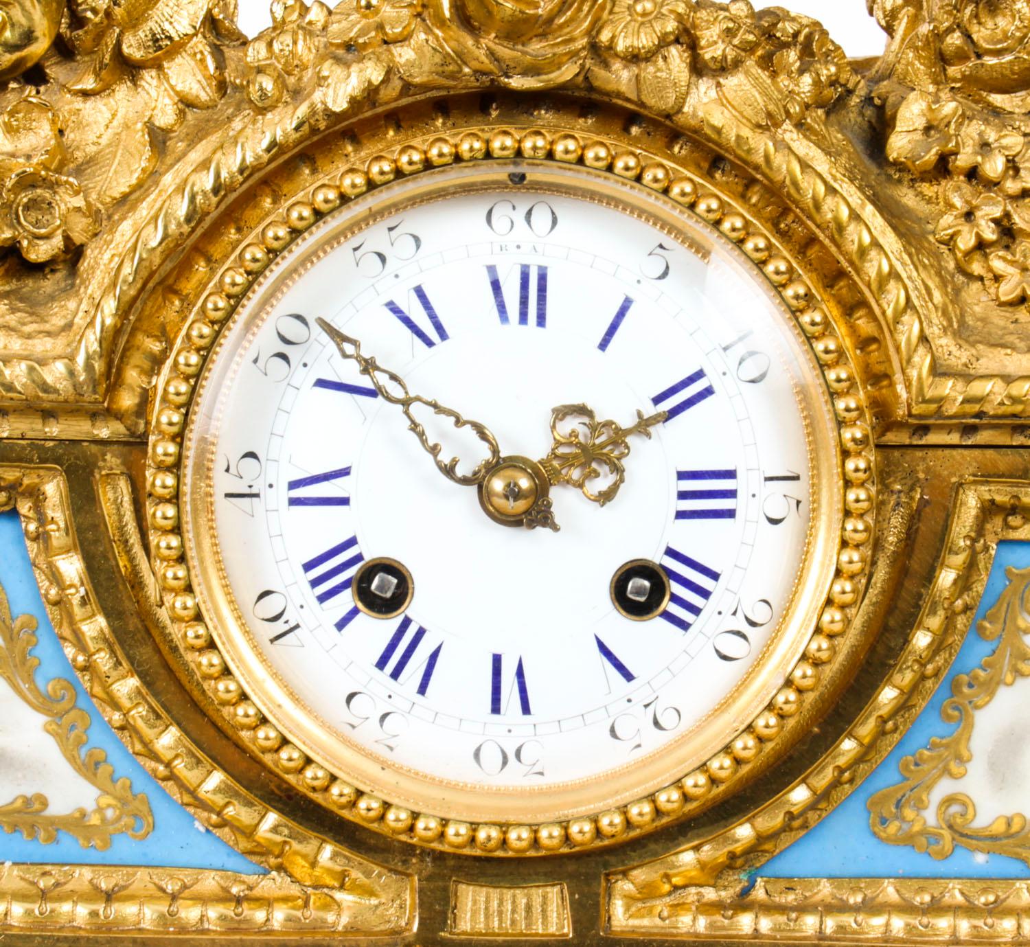 Antique French Gilt Bronze Clock with Portrait Plaque of Molière, 19th Century For Sale 1