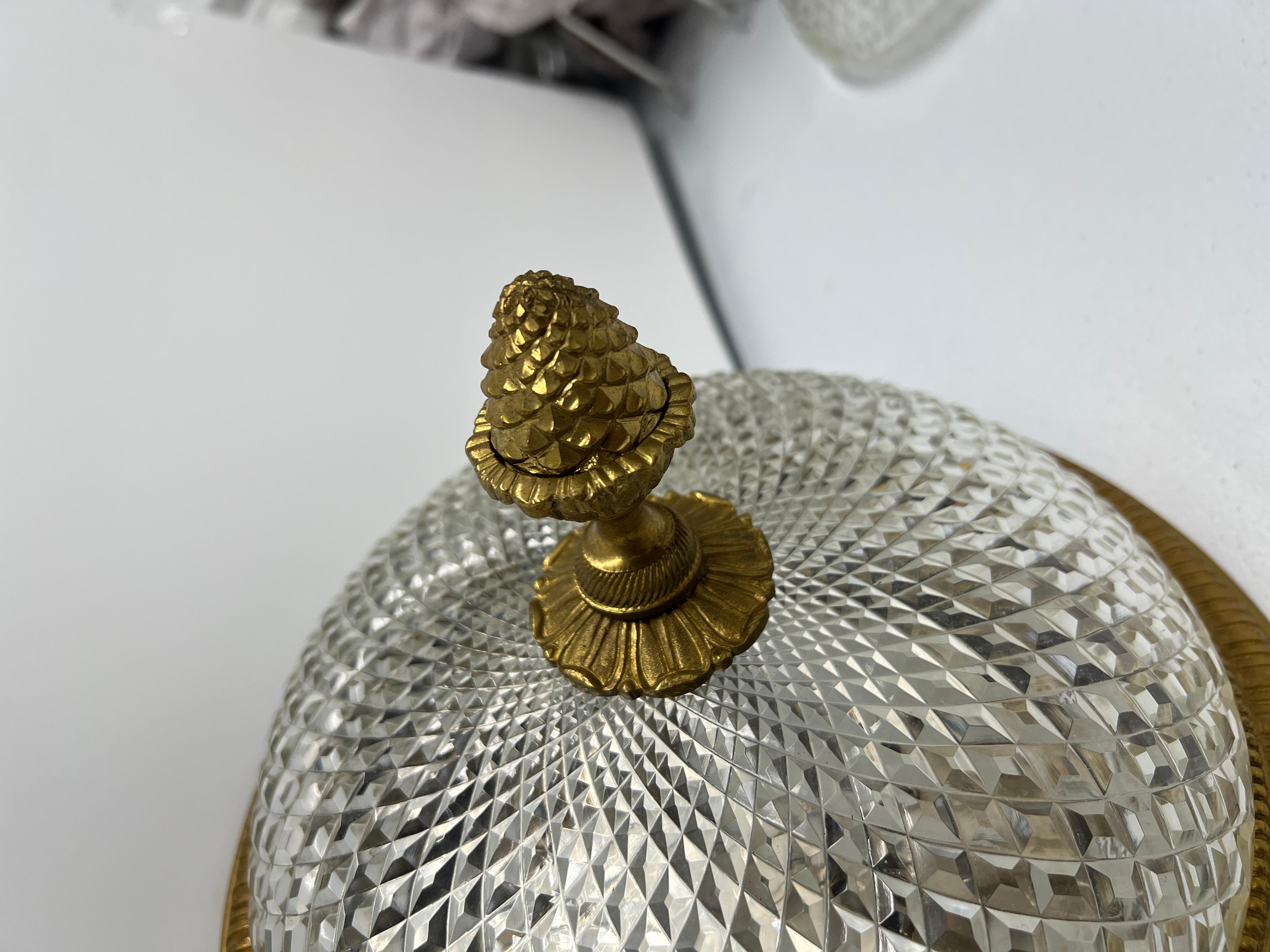 Regency Antique French Bronzo dorato e Cristallo tagliato stile Reggenza 2 luci in vendita