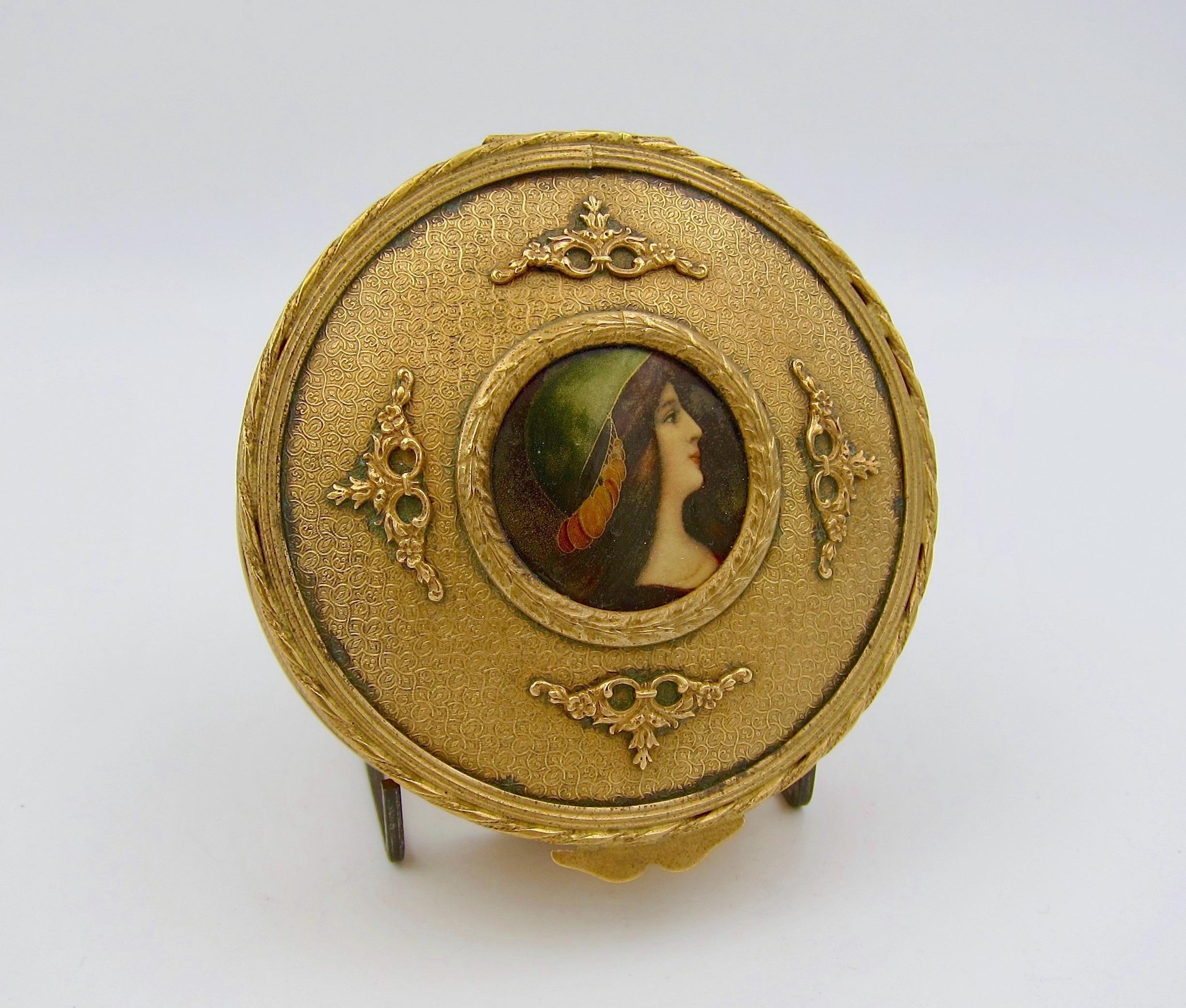 Antique French Gilt Bronze Vanity Box with an Enamel Portrait In Good Condition In Los Angeles, CA