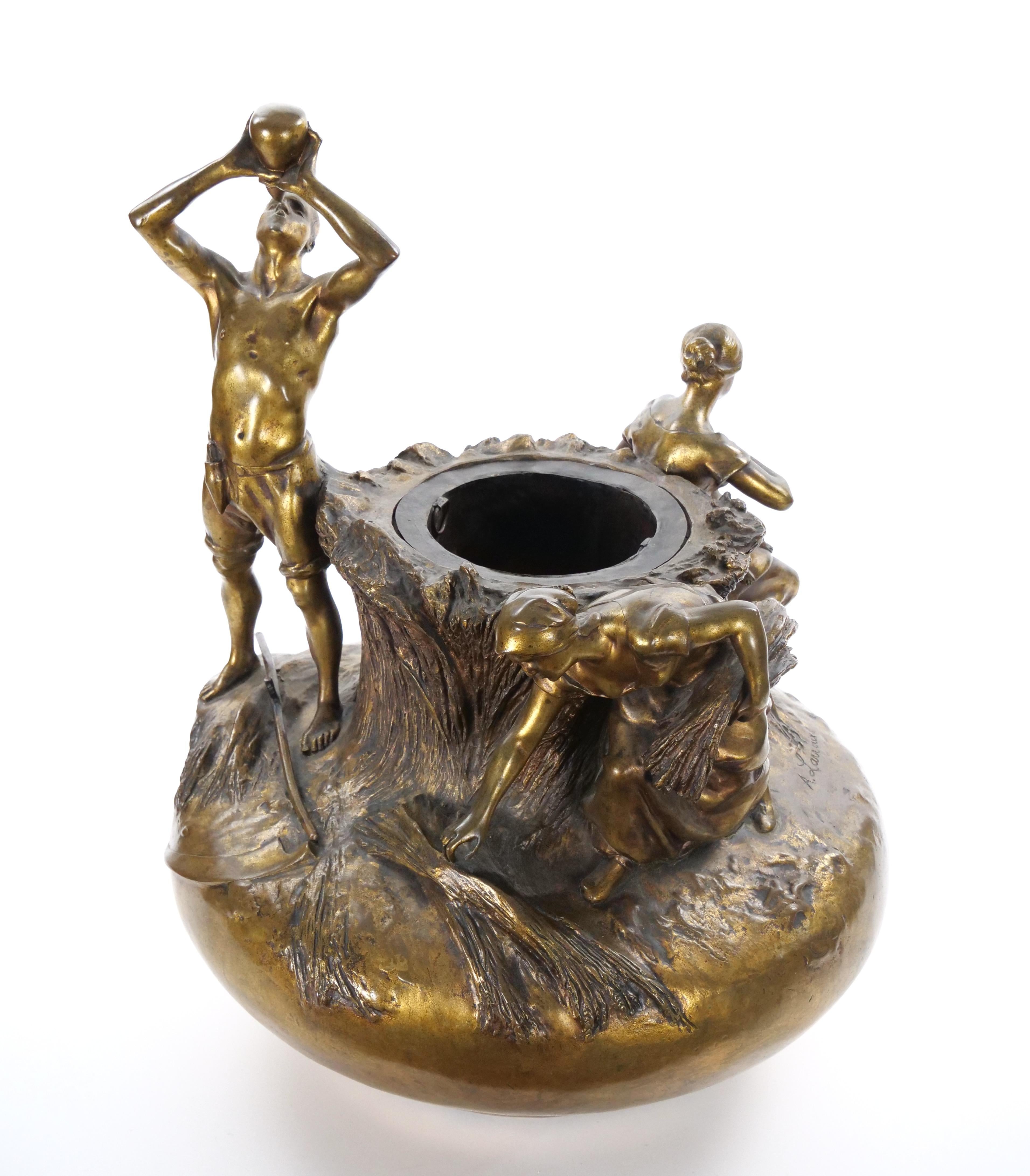 Français Antique French Gilt Bronze Figural Vase by Antonin Larroux (1859-1913) en vente