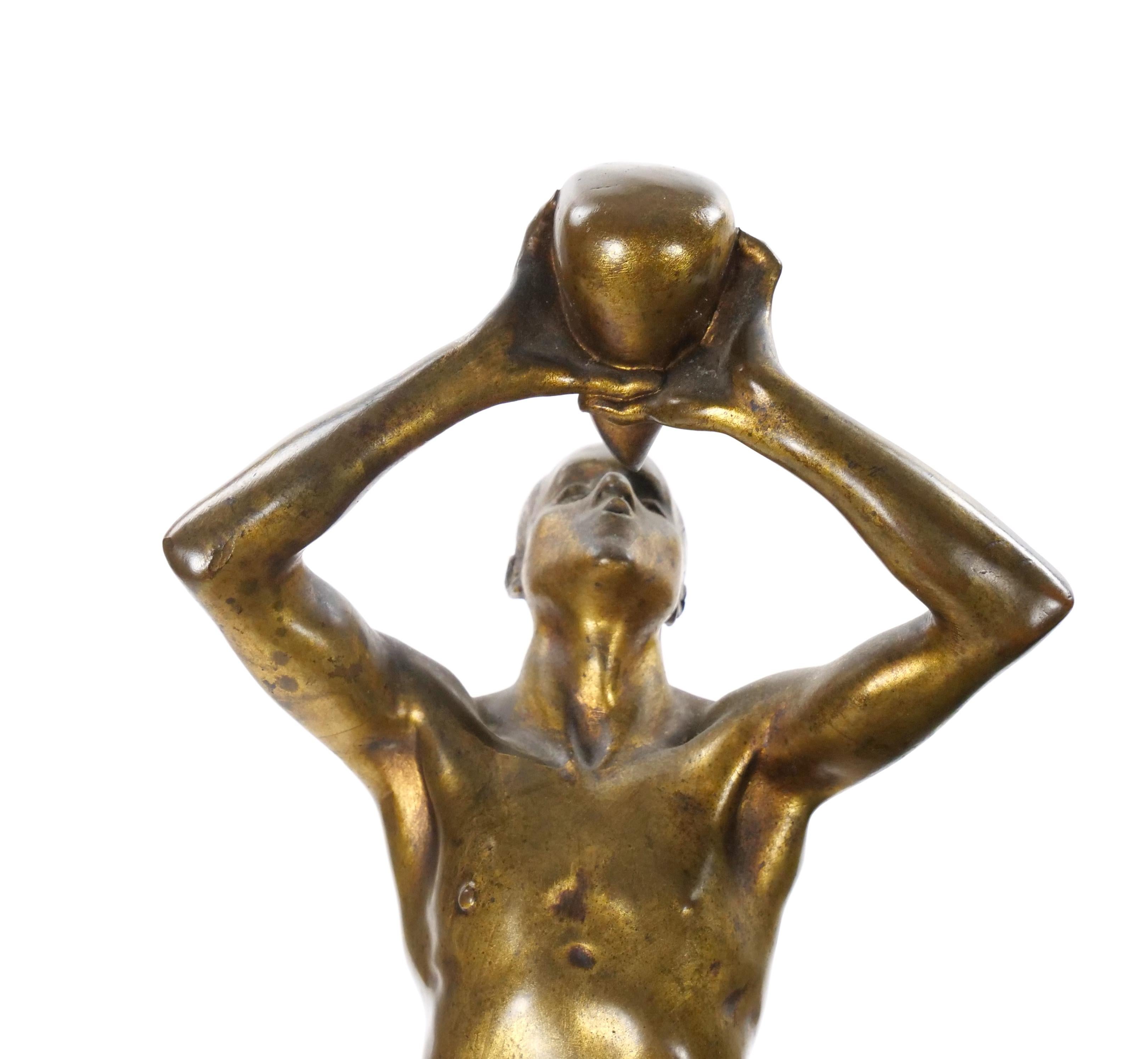 Antique French Gilt Bronze Figural Vase by Antonin Larroux (1859-1913) en vente 2