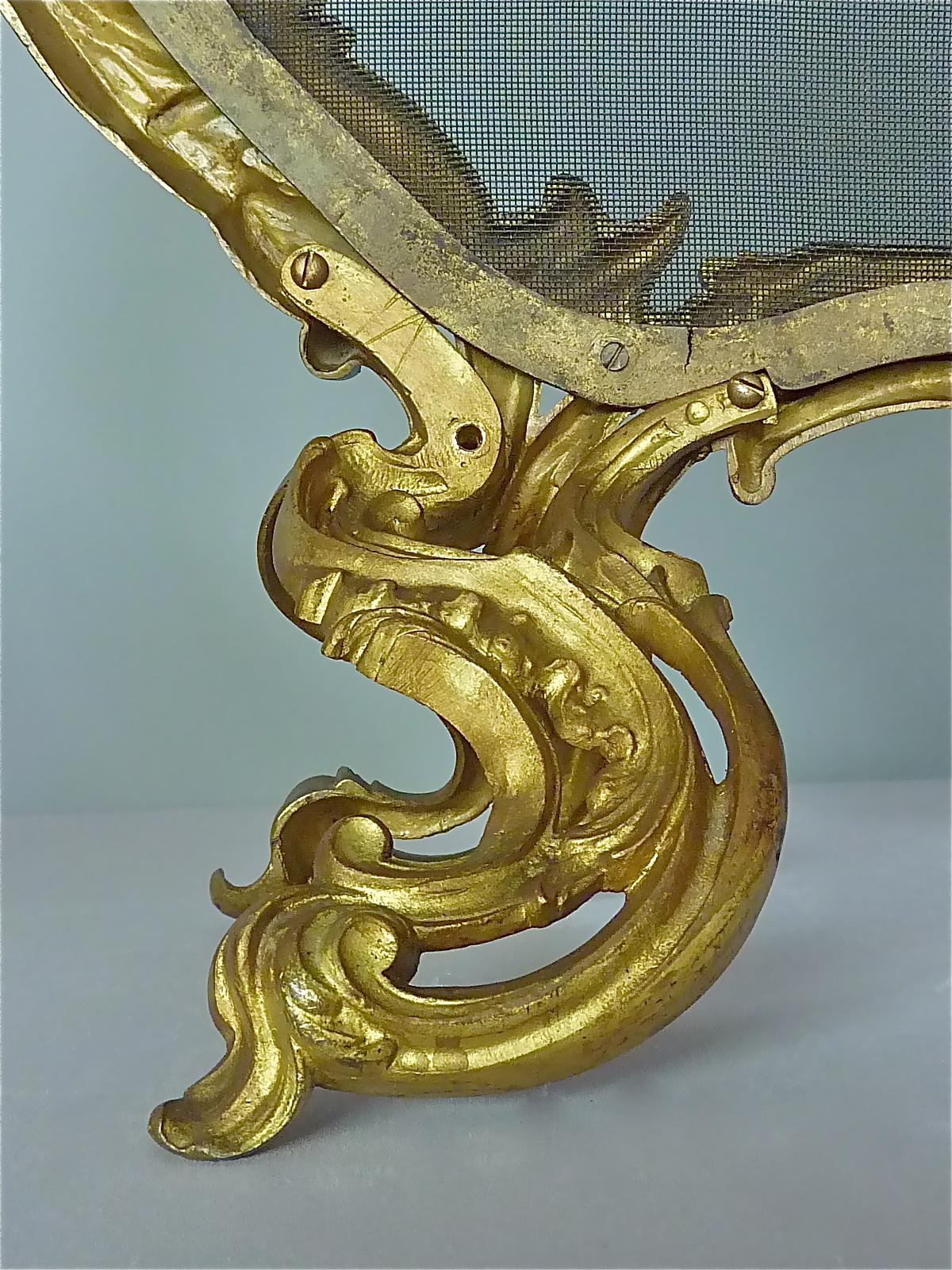 Antiker französischer vergoldeter Bronze-Kaminschirm im Louis-XV-Stil des 19. Jahrhunderts im Angebot 12