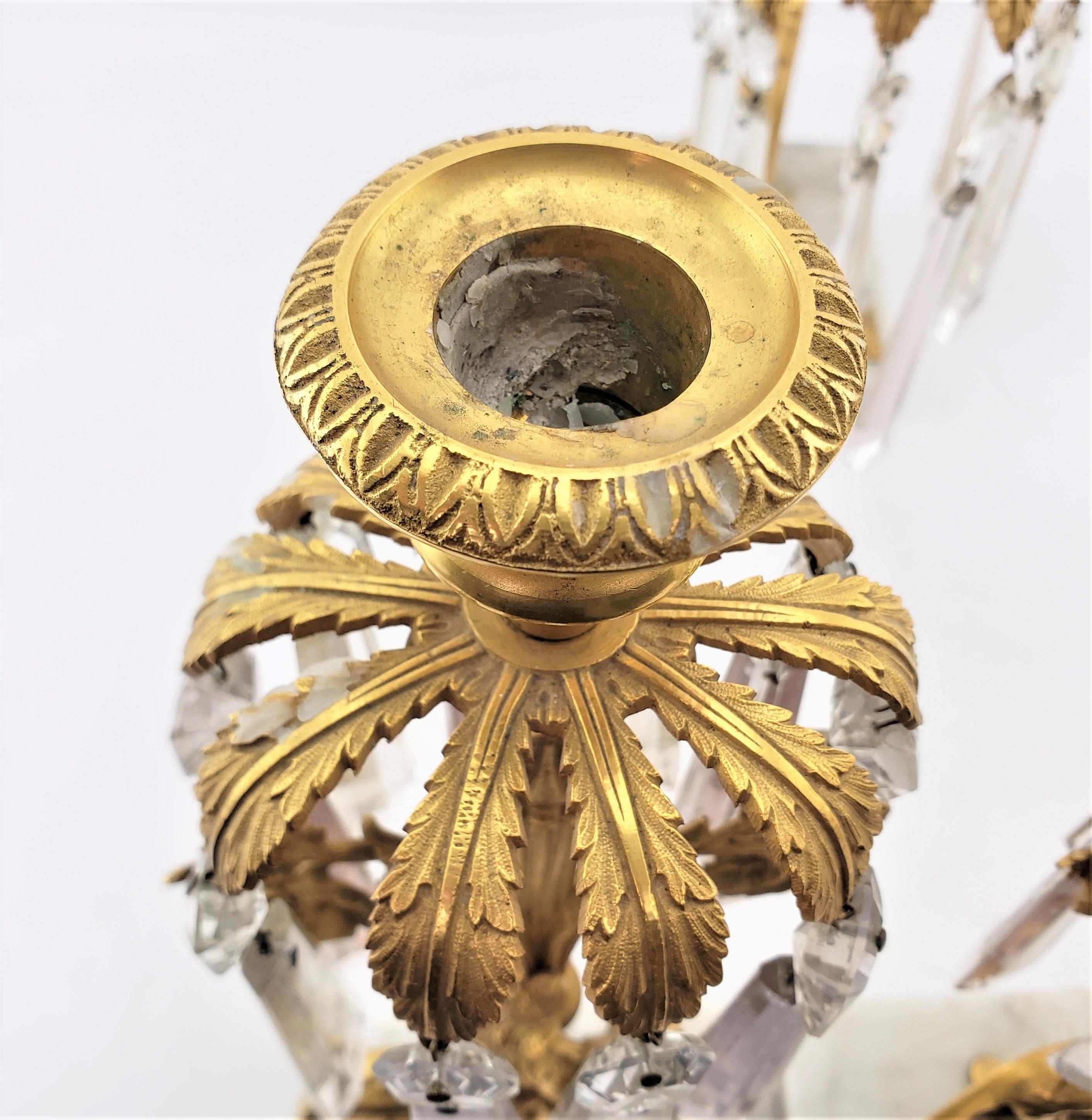 Antique girandole française en bronze doré et lustres assortis avec figures nobles coulées en vente 8