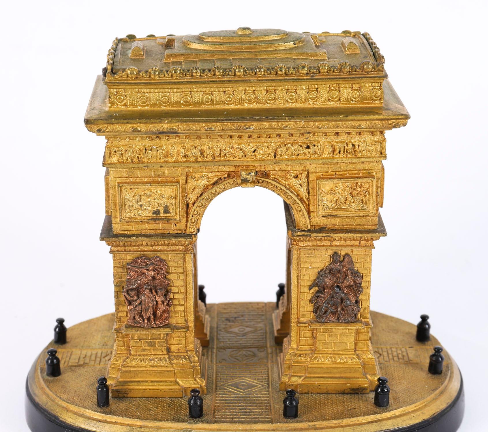 Antique French Gilt Bronze Grand Tour Model of The Arc de Triomphe (Arco di Trionfo) XIX secolo 7