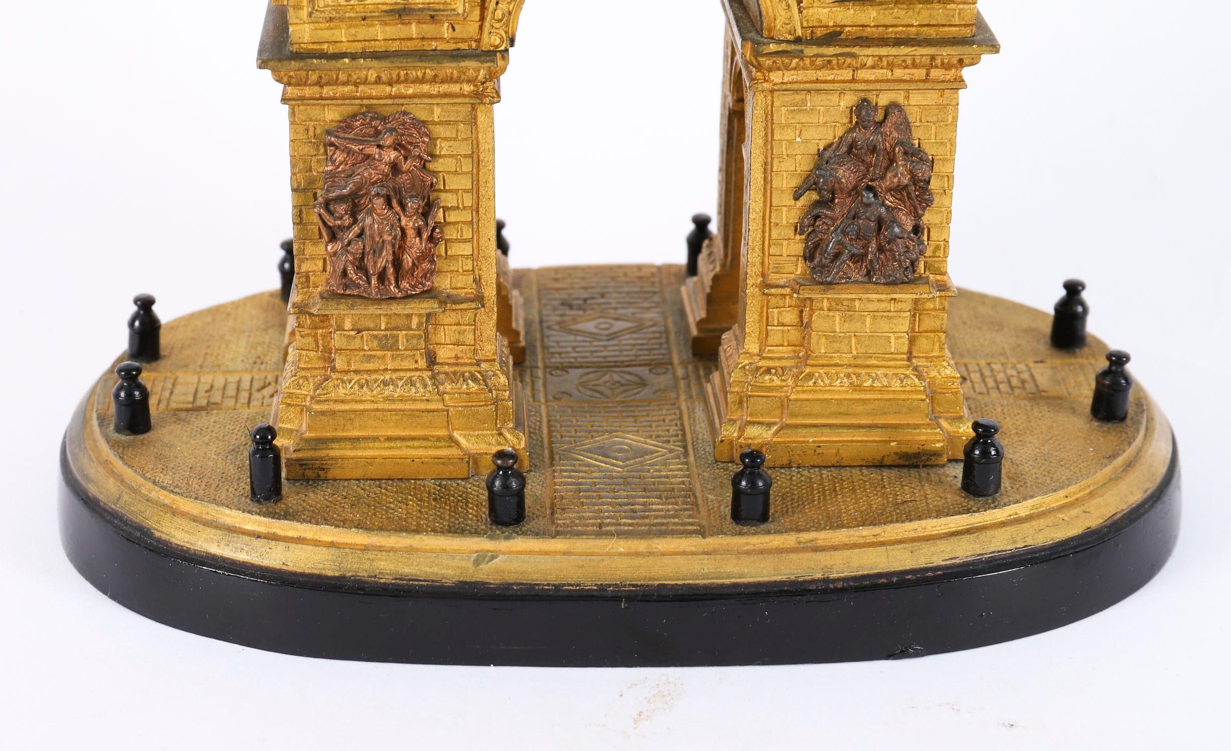 Antique French Gilt Bronze Grand Tour Model of The Arc de Triomphe (Arco di Trionfo) XIX secolo 9