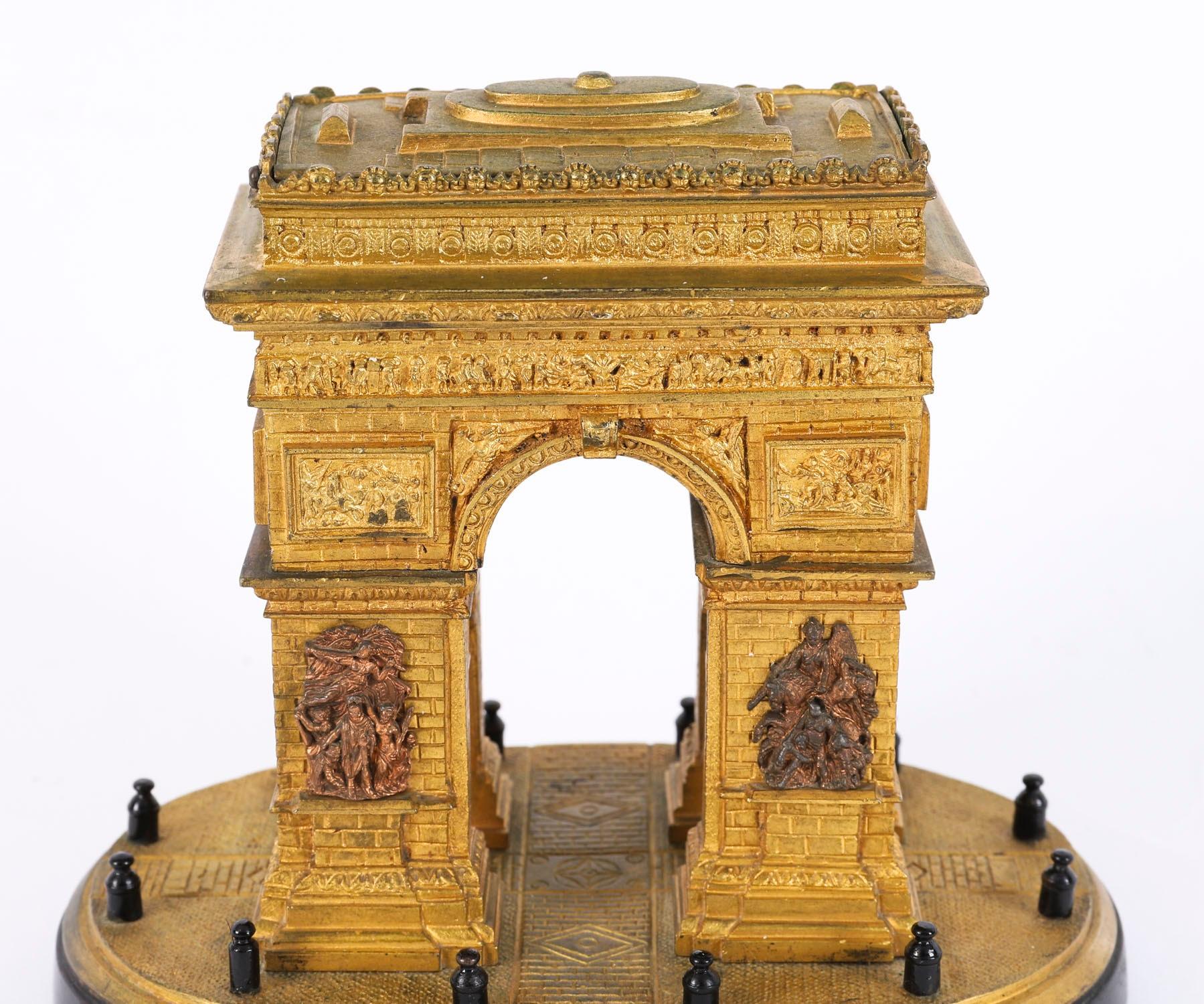 Antique French Gilt Bronze Grand Tour Model of The Arc de Triomphe (Arco di Trionfo) XIX secolo 13