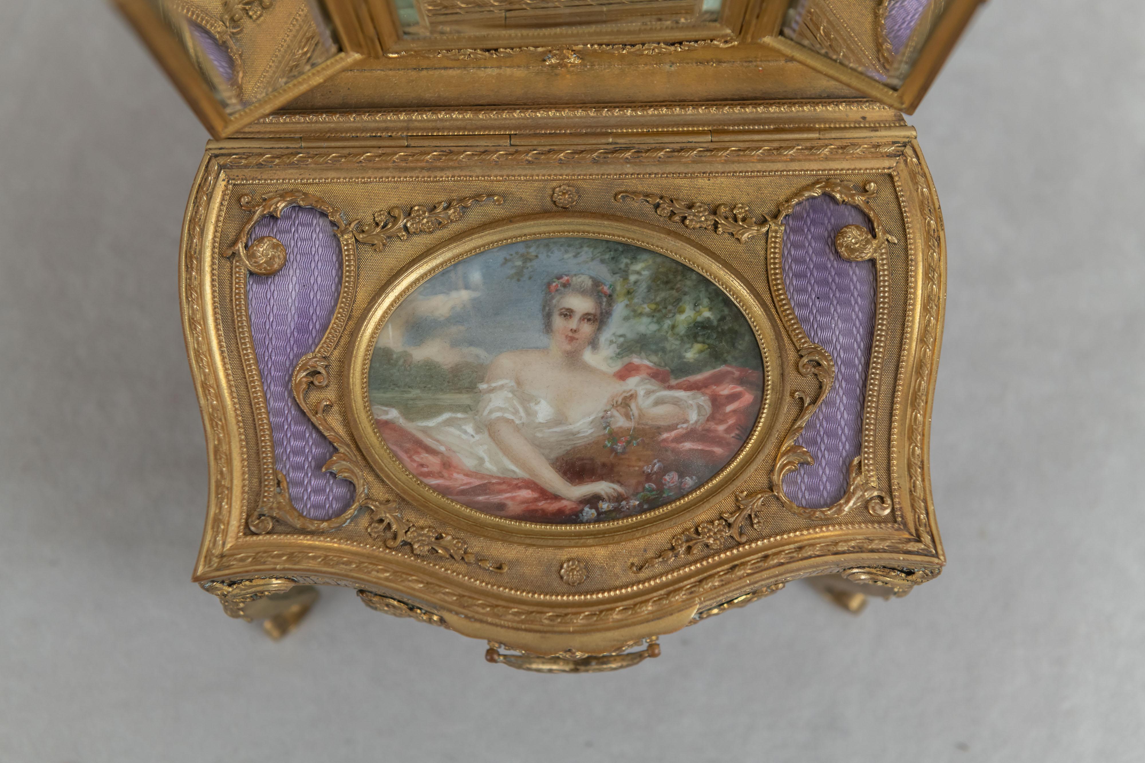 Antique French Gilt Bronze Jewelry Box / Miniature Triple Mirror Vanity In Excellent Condition In Petaluma, CA
