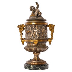 Ancienne urne à vin à couvercle en bronze doré Napoléon III, 1870