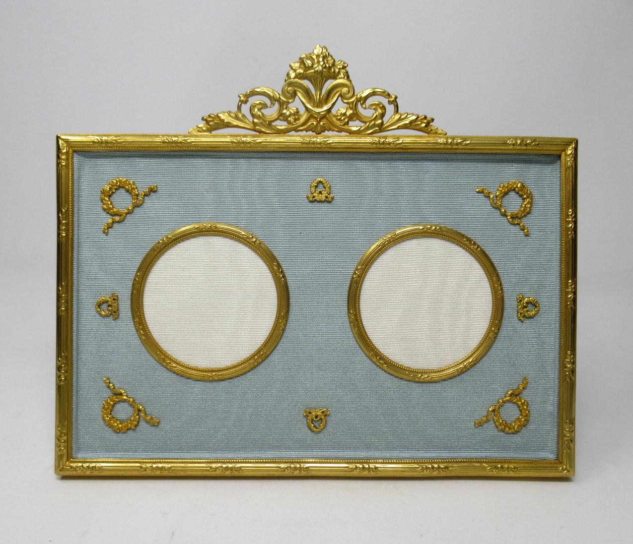 Antique French Gilt Bronze Ormolu Portrait Twin Photo Picture Frame 19th Century In Good Condition In Dublin, Ireland