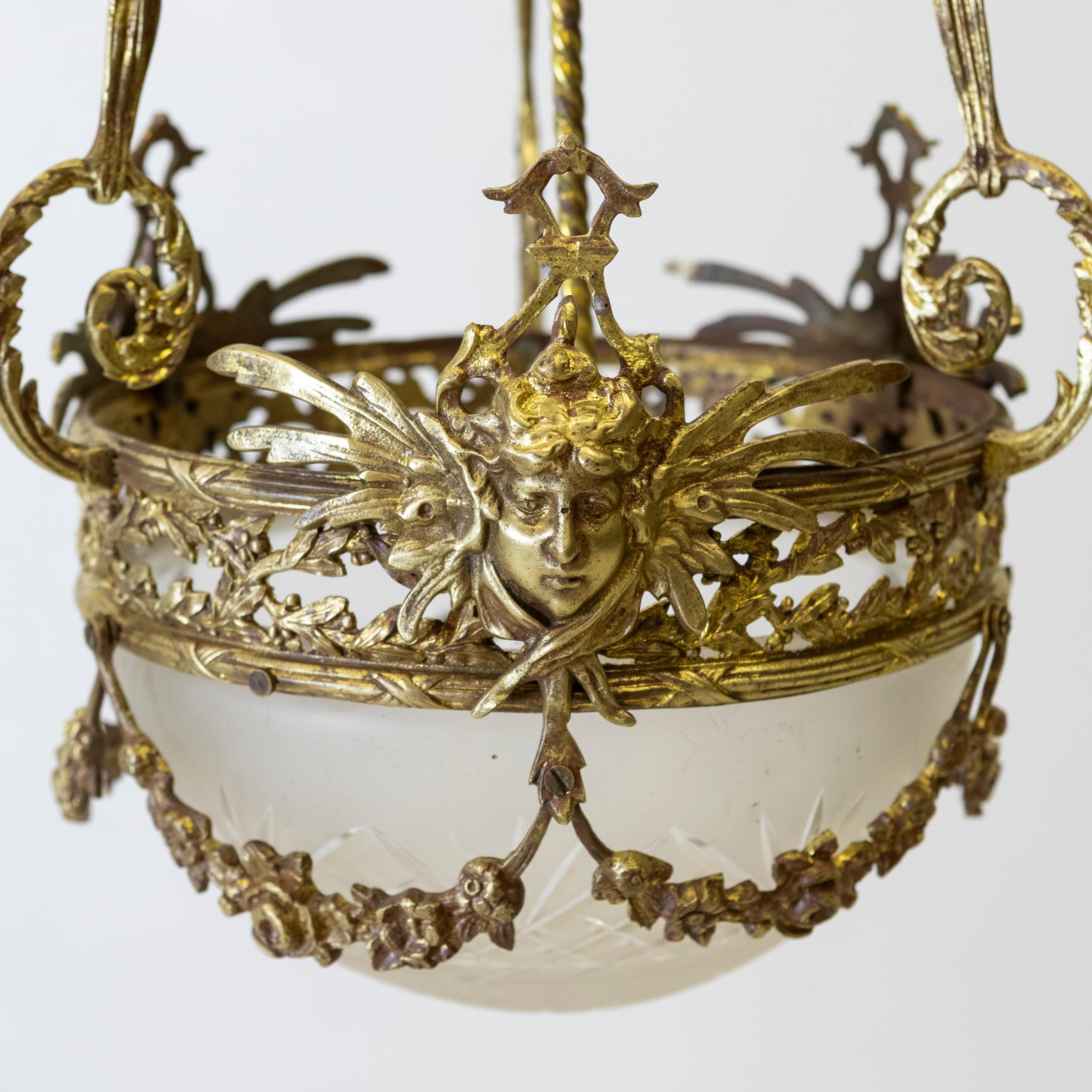 Français Suspension en bronze doré Antique French en vente