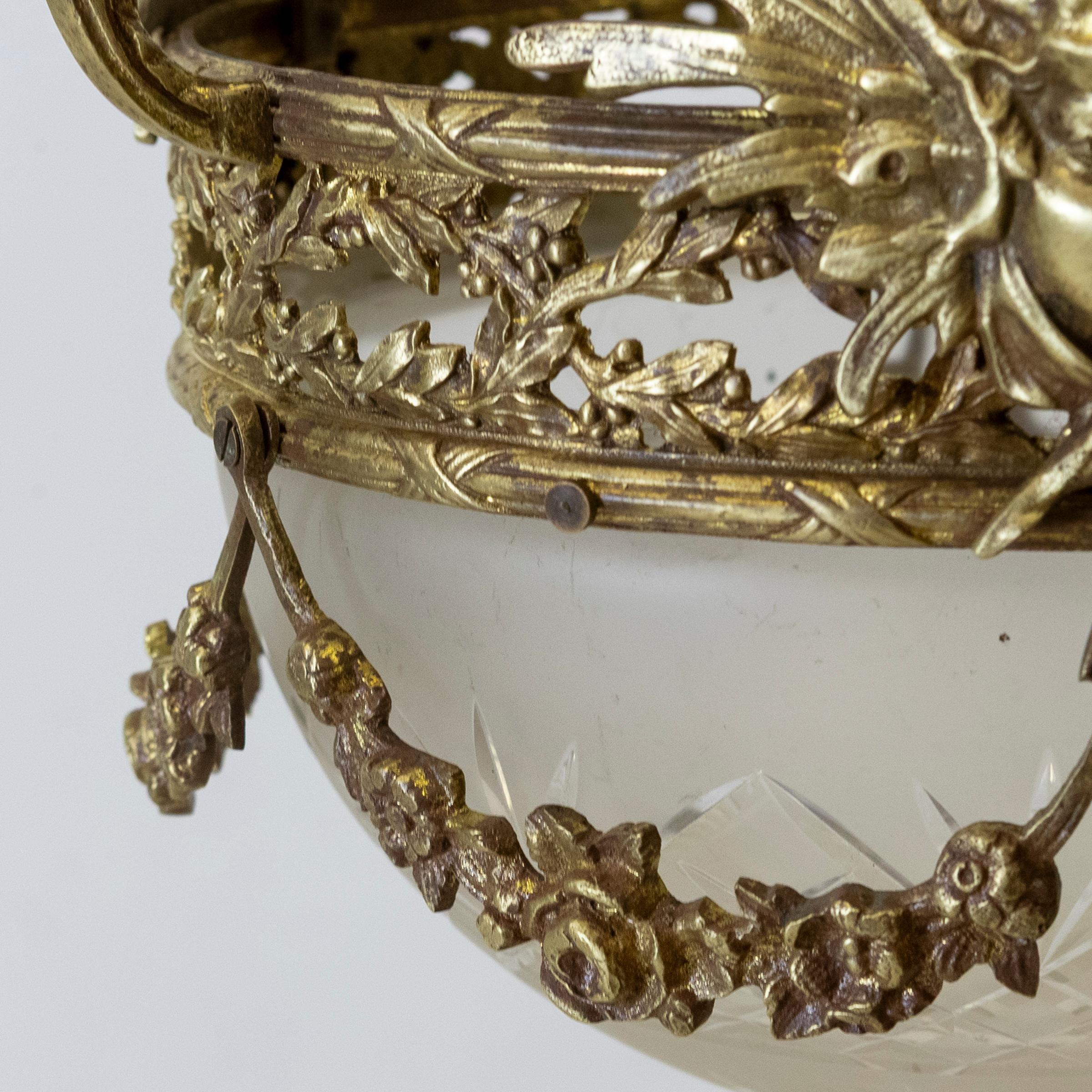 Dépoli Suspension en bronze doré Antique French en vente