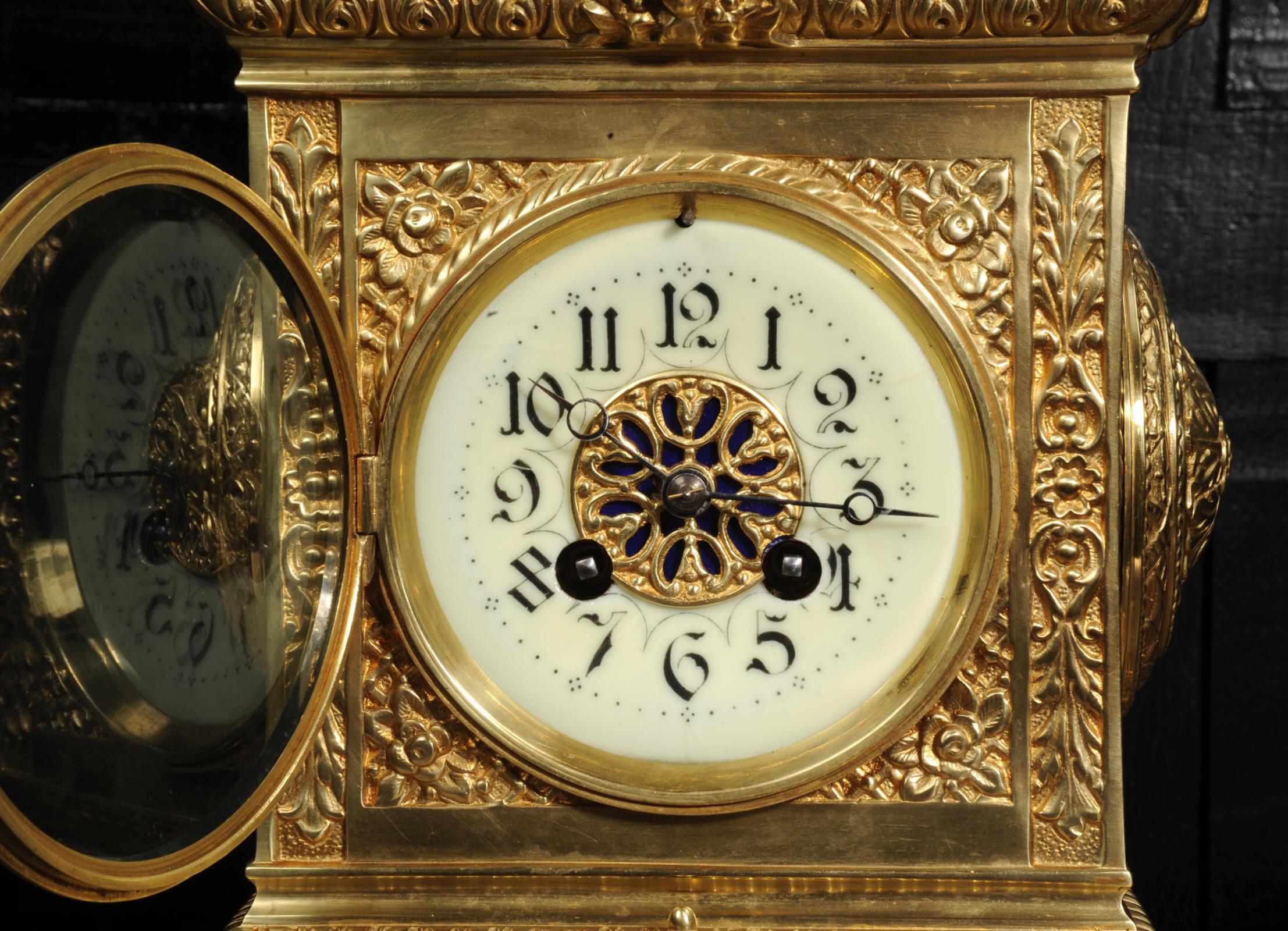 Reloj de sobremesa antiguo francés de bronce dorado - Águila en venta 7