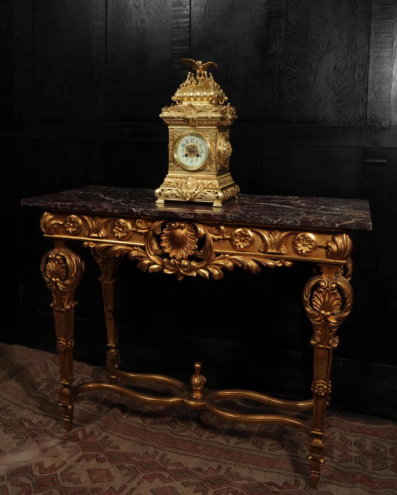 Reloj de sobremesa antiguo francés de bronce dorado - Águila Bronce en venta
