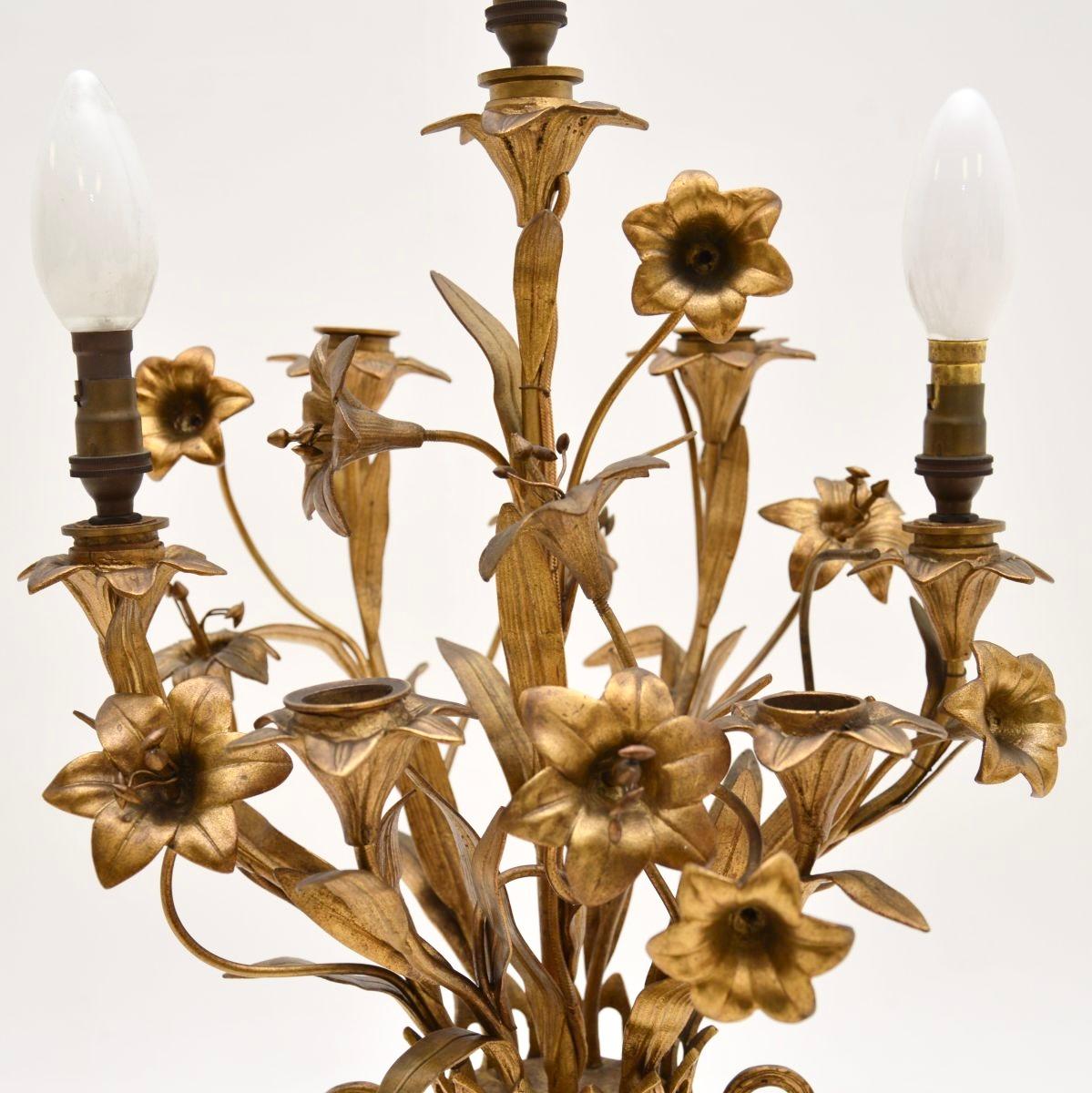 Neoclassical Antique French Gilt Bronze Table Lamp For Sale