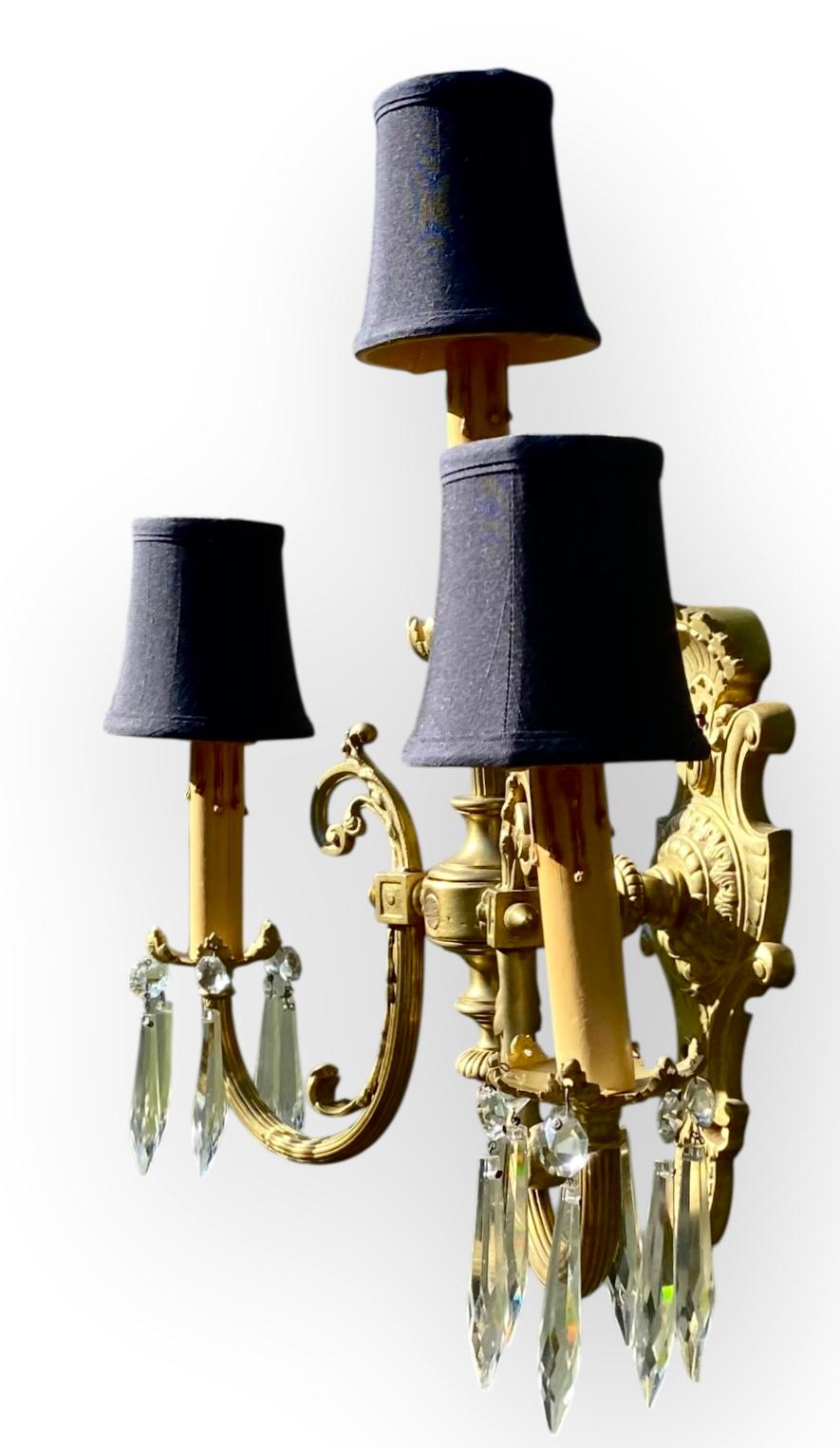 Antique French Bronce Dorado Lámpara de Tres Luces Pantalla de Seda Negra Prismas de Cristal en venta 13