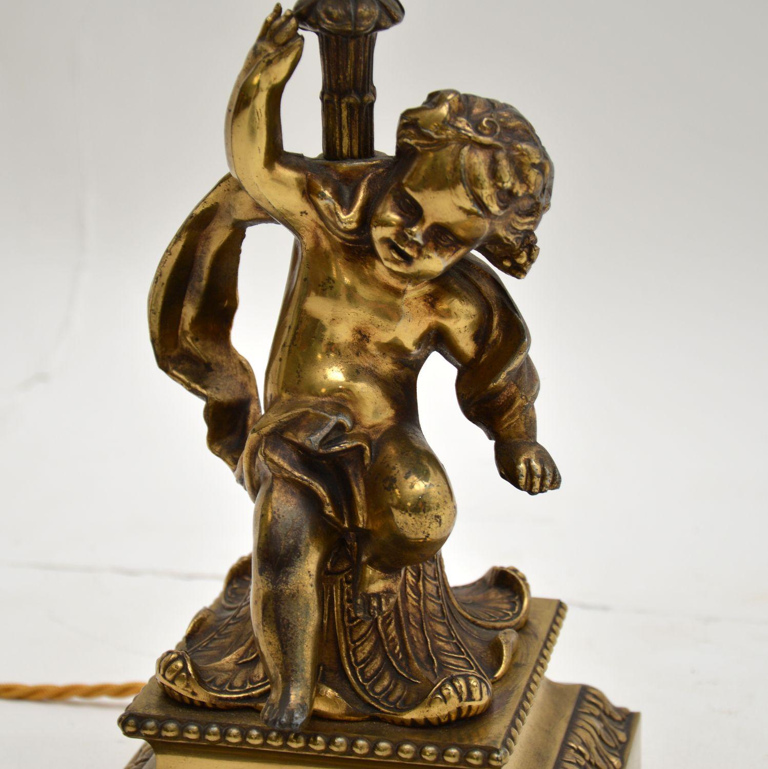 Métal Lampe de table française ancienne en métal doré en vente