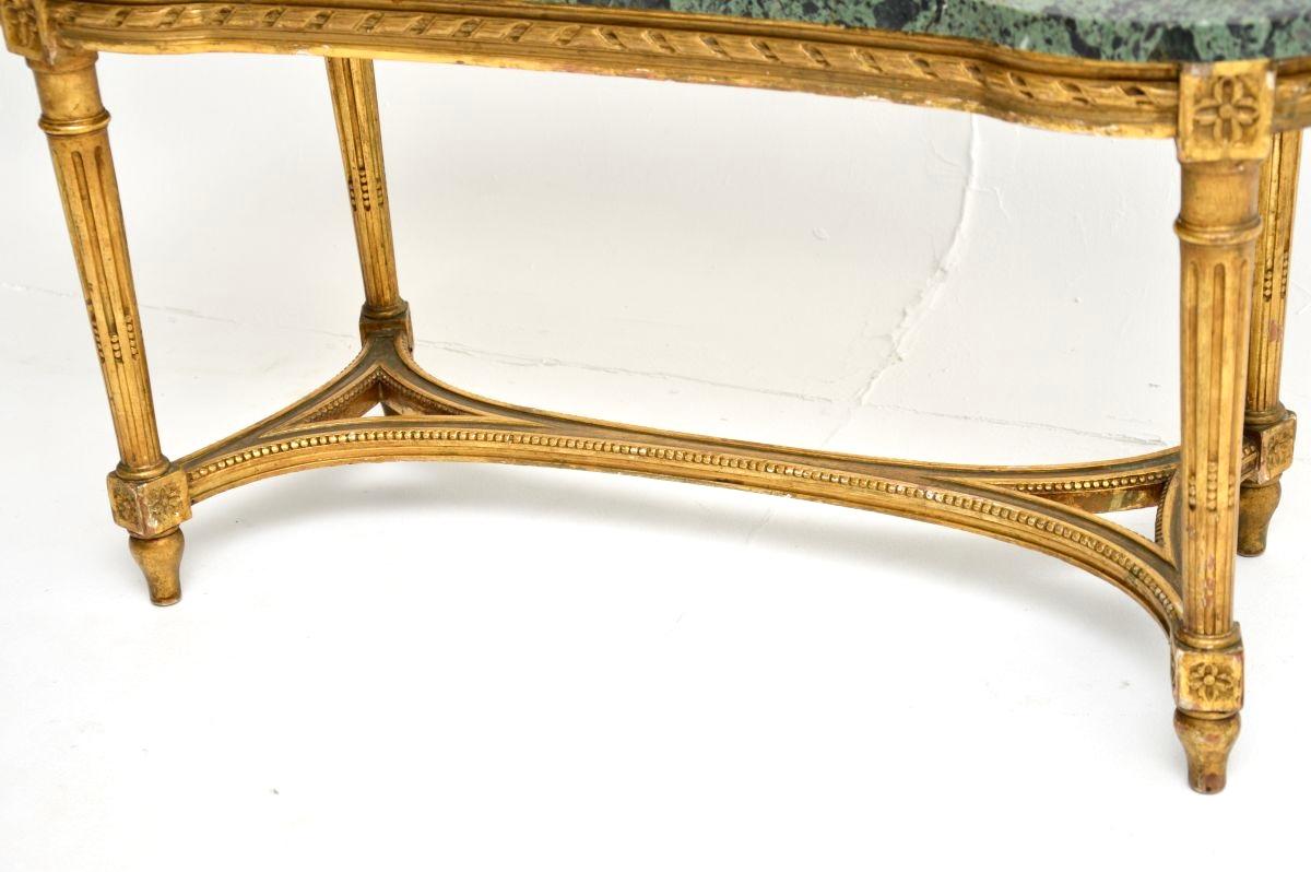 Antique French Wood dorato Tavolo da caffè con piano in marmo in vendita 5