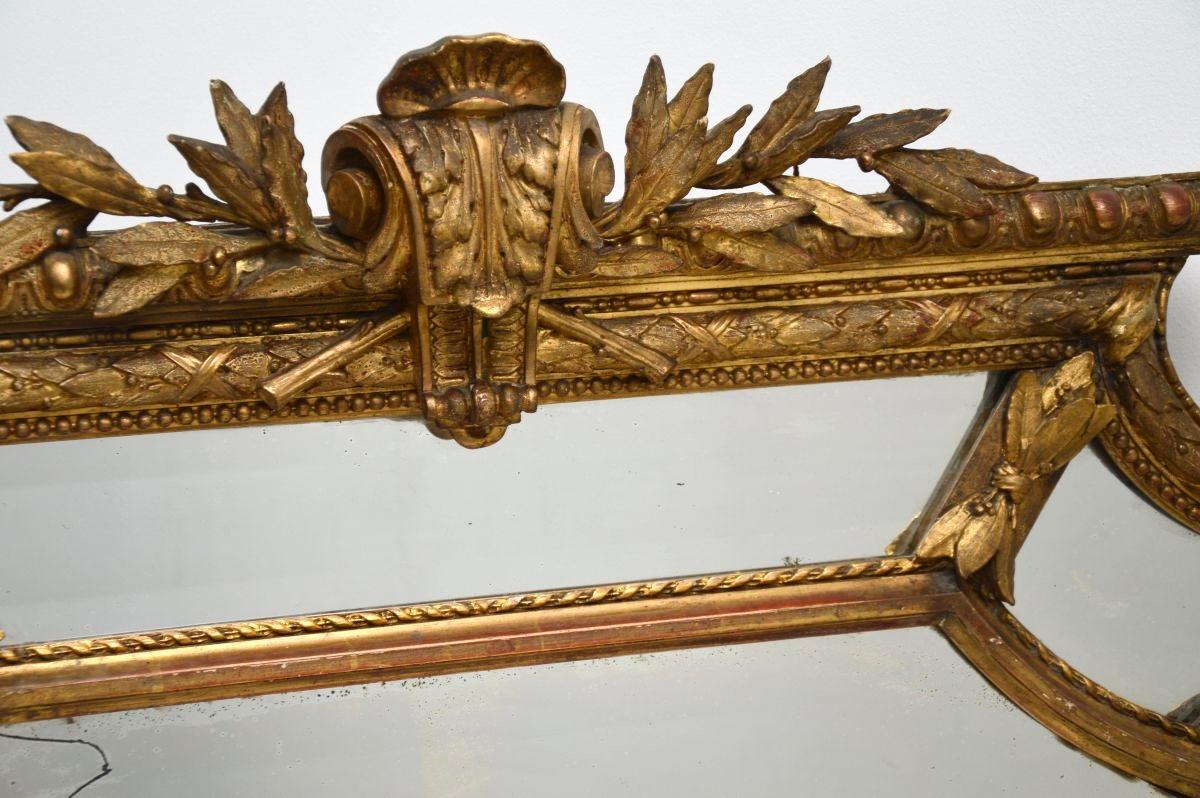 Francese Antique French Gilt Wood Mirror in vendita