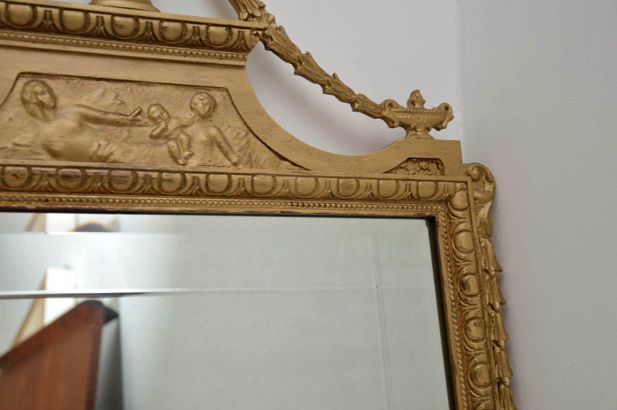 Miroir ancien français en bois doré en vente 1