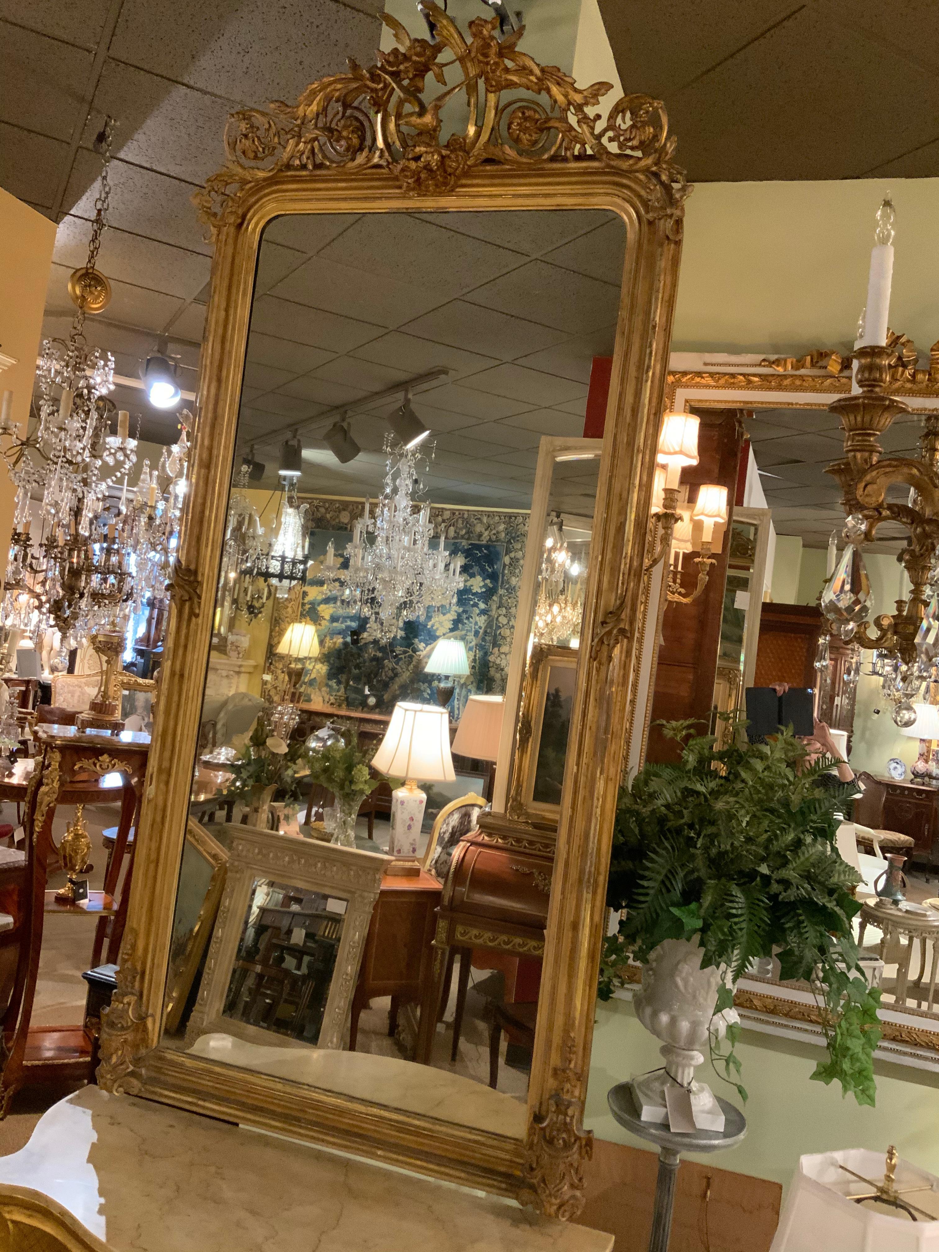 Antique French Giltwood Mirror with Carved Bird at the Crest, circa 1890 In Good Condition In Houston, TX