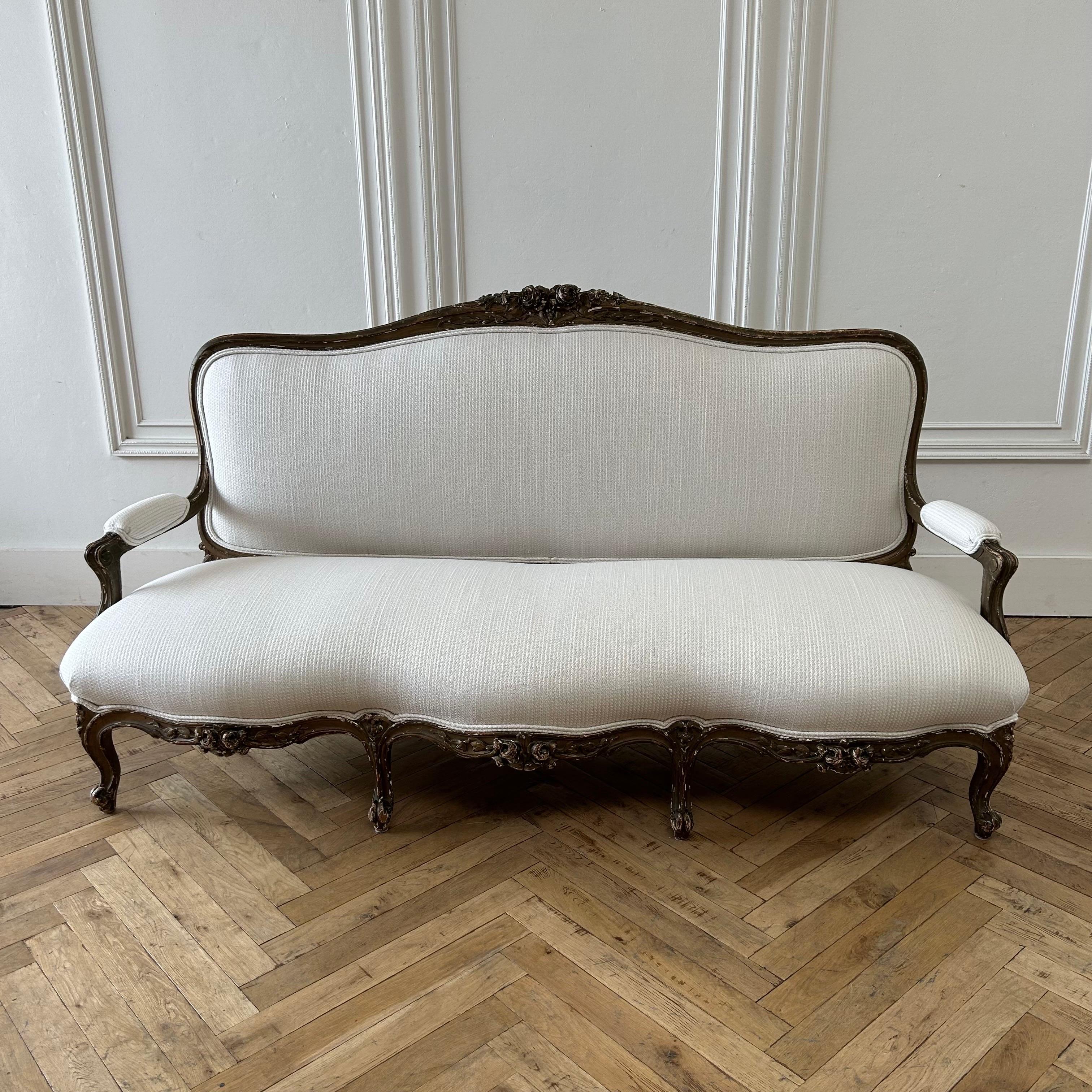 Antique French Gilt Wood Settee Upholstered in Antique White Wool and Cashmere For Sale 1