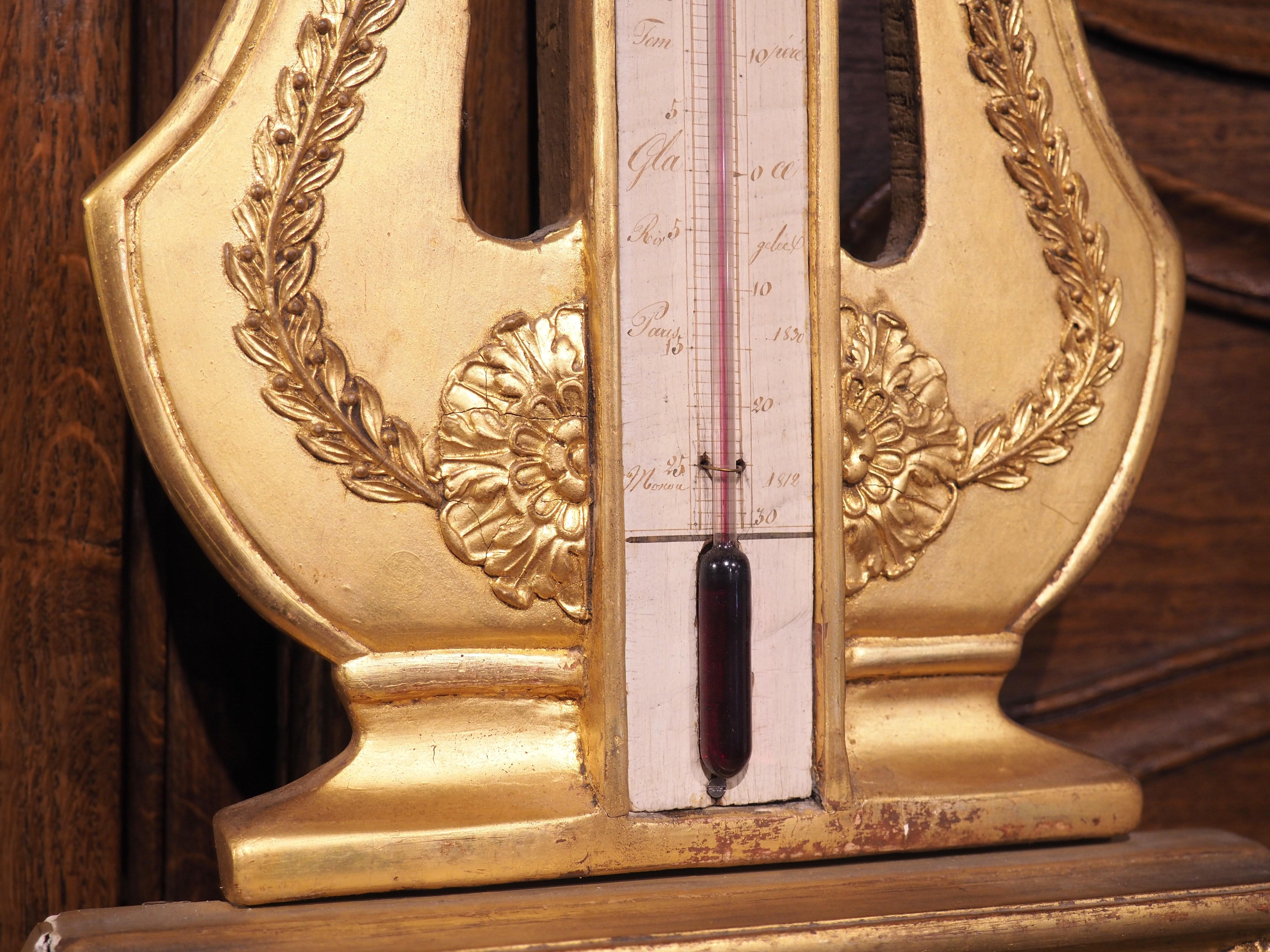 thermomètre baromètre français ancien en bois doré, vers 1815 en vente 6